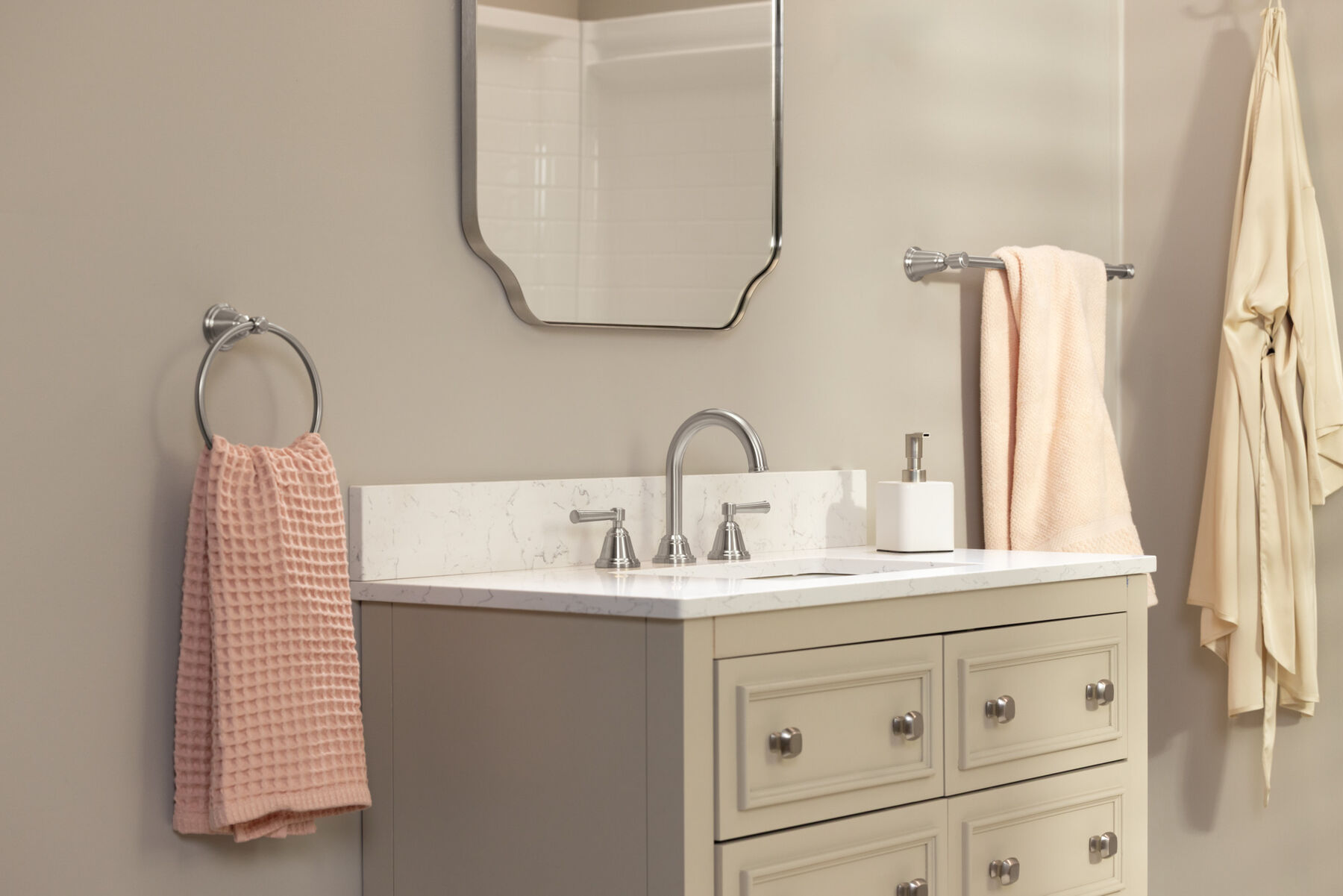 Two Handle Widespread Bathroom Faucet