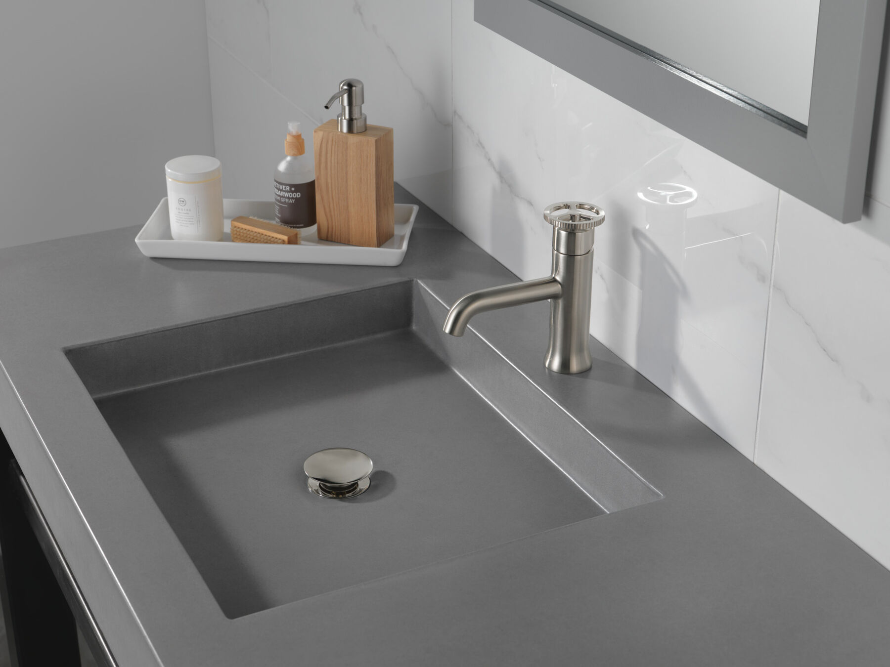 Single Handle Bathroom Faucet