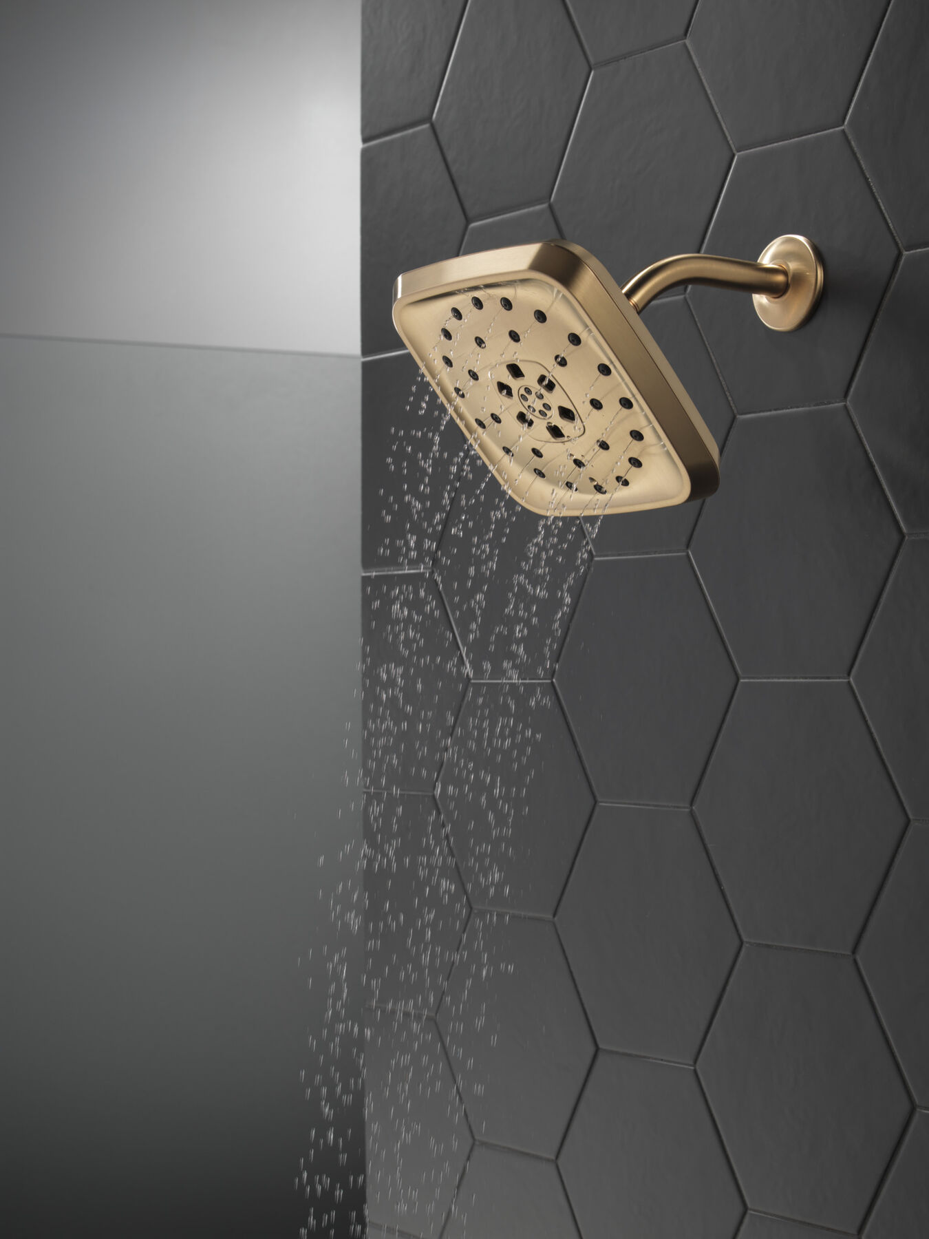 H2Okinetic&reg; 4-Setting Shower Head with Ultrasoak&reg;