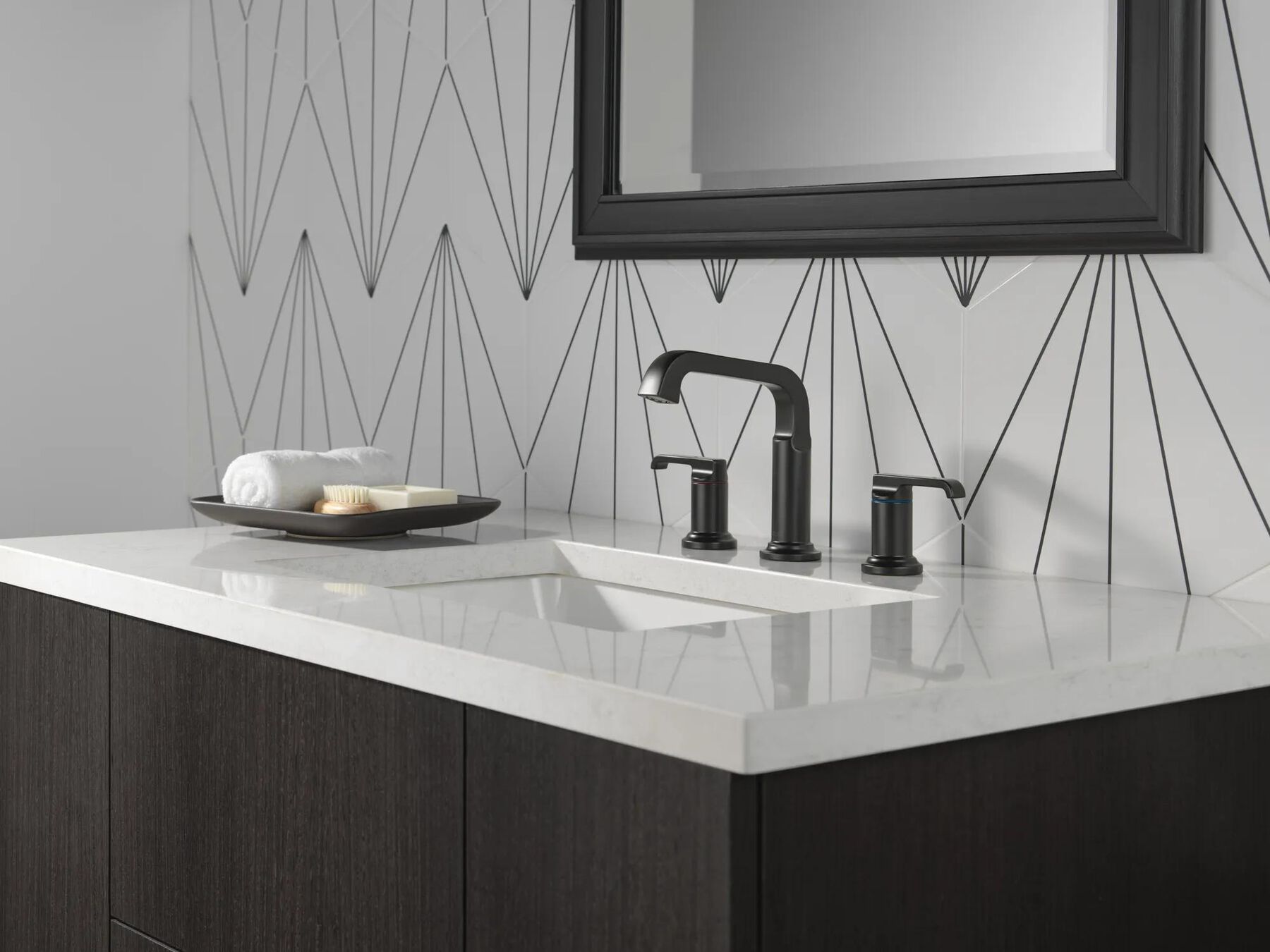 Two Handle Widespread Bathroom Faucet