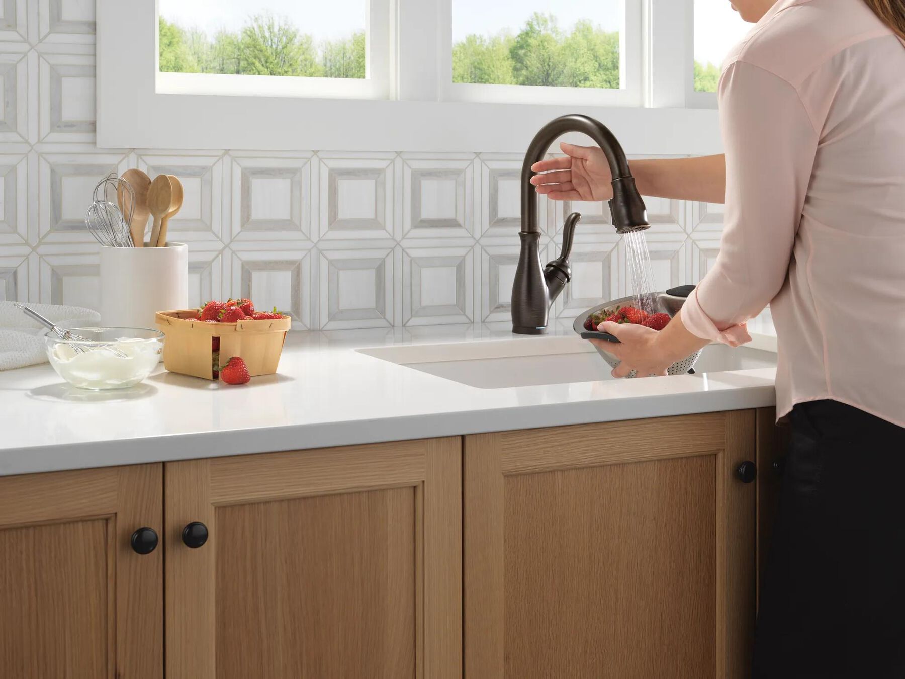 Touch2O with Touchless and VoiceIQ&reg; Technology Single Handle Pull-Down Kitchen Faucet with Soap Dispenser