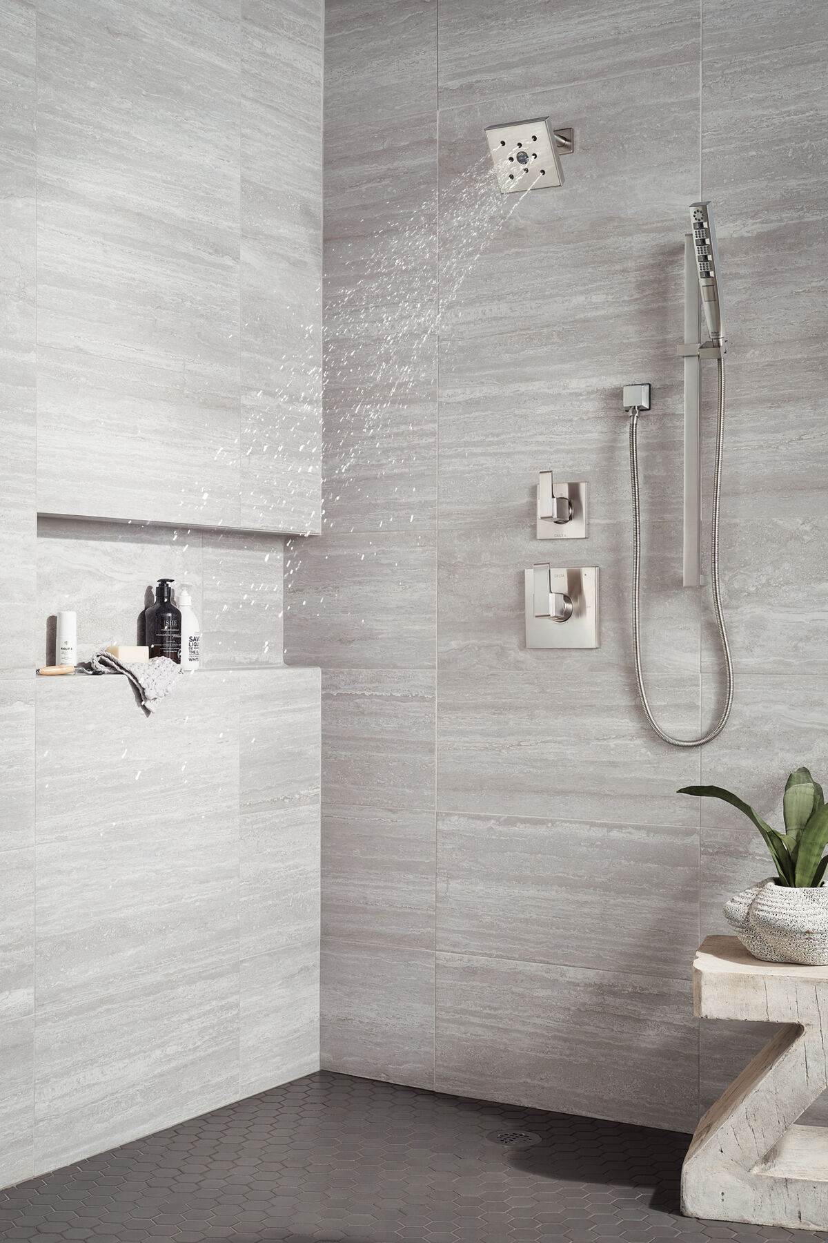 H<sub>2</sub>Okinetic&reg; Hand Shower 1.75 GPM w/Slide Bar 4S