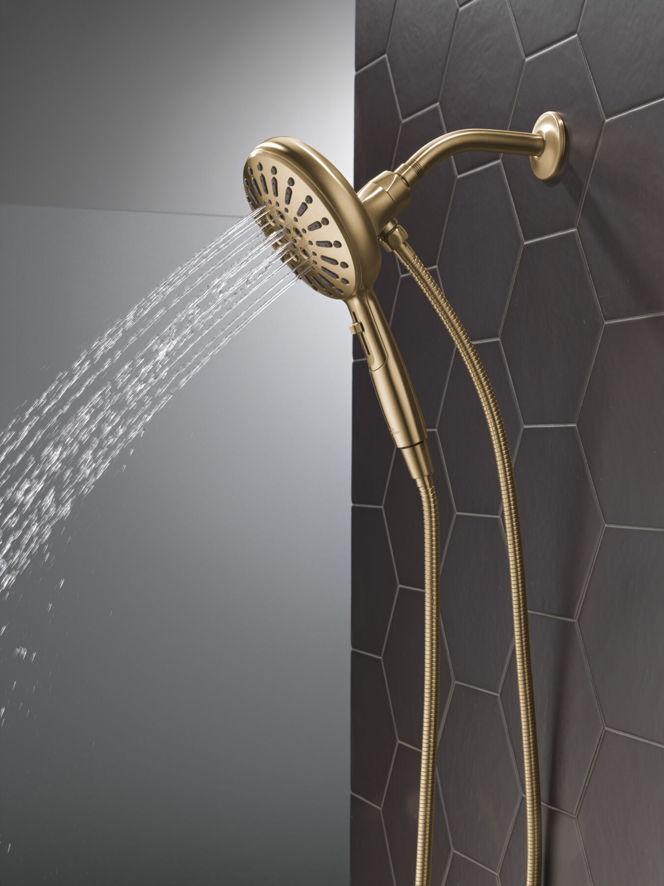 7s SureDock&reg; Magnetic Handshower 1.75 GPM (Recertified)