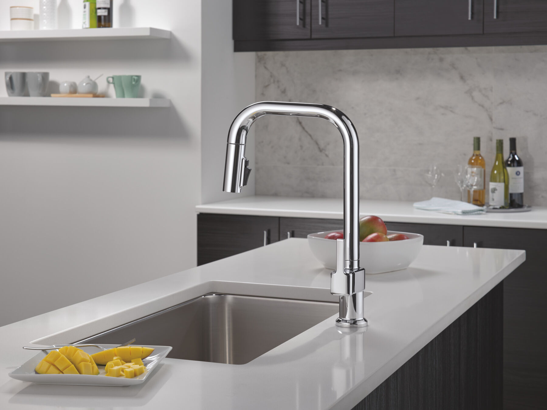 Single Handle Pull-Down Kitchen Faucet