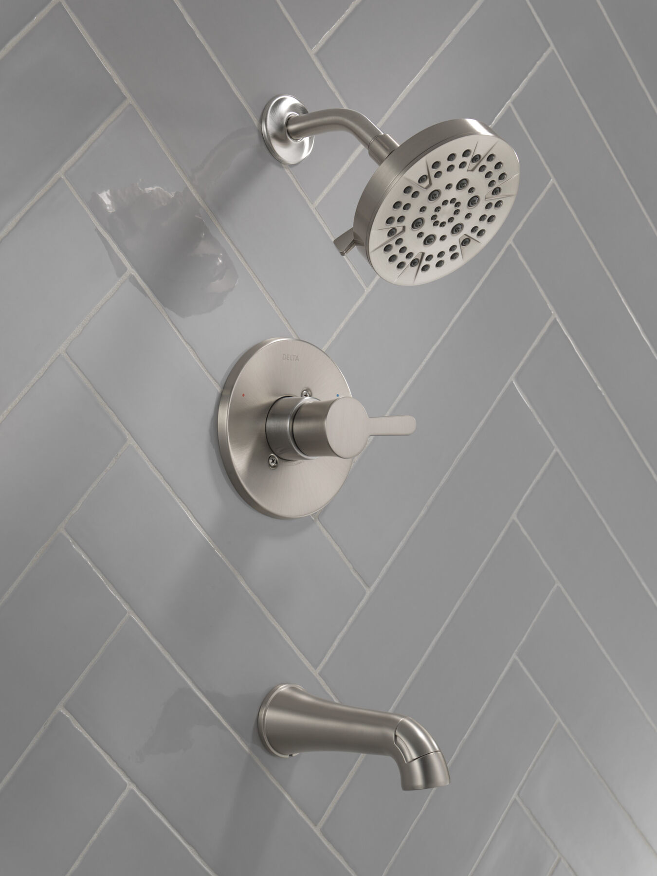 Monitor&reg; 14 Series Tub and Shower