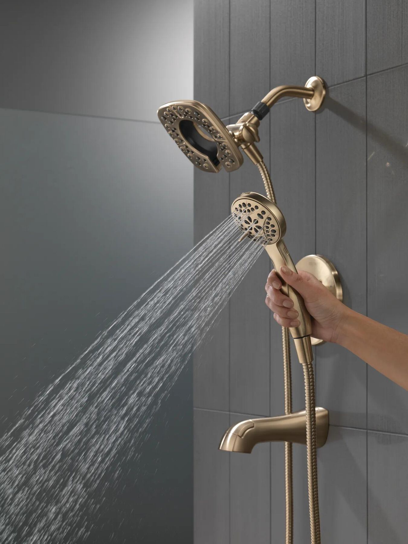 Monitor&reg; 14 Series Tub and Shower (Recertified)