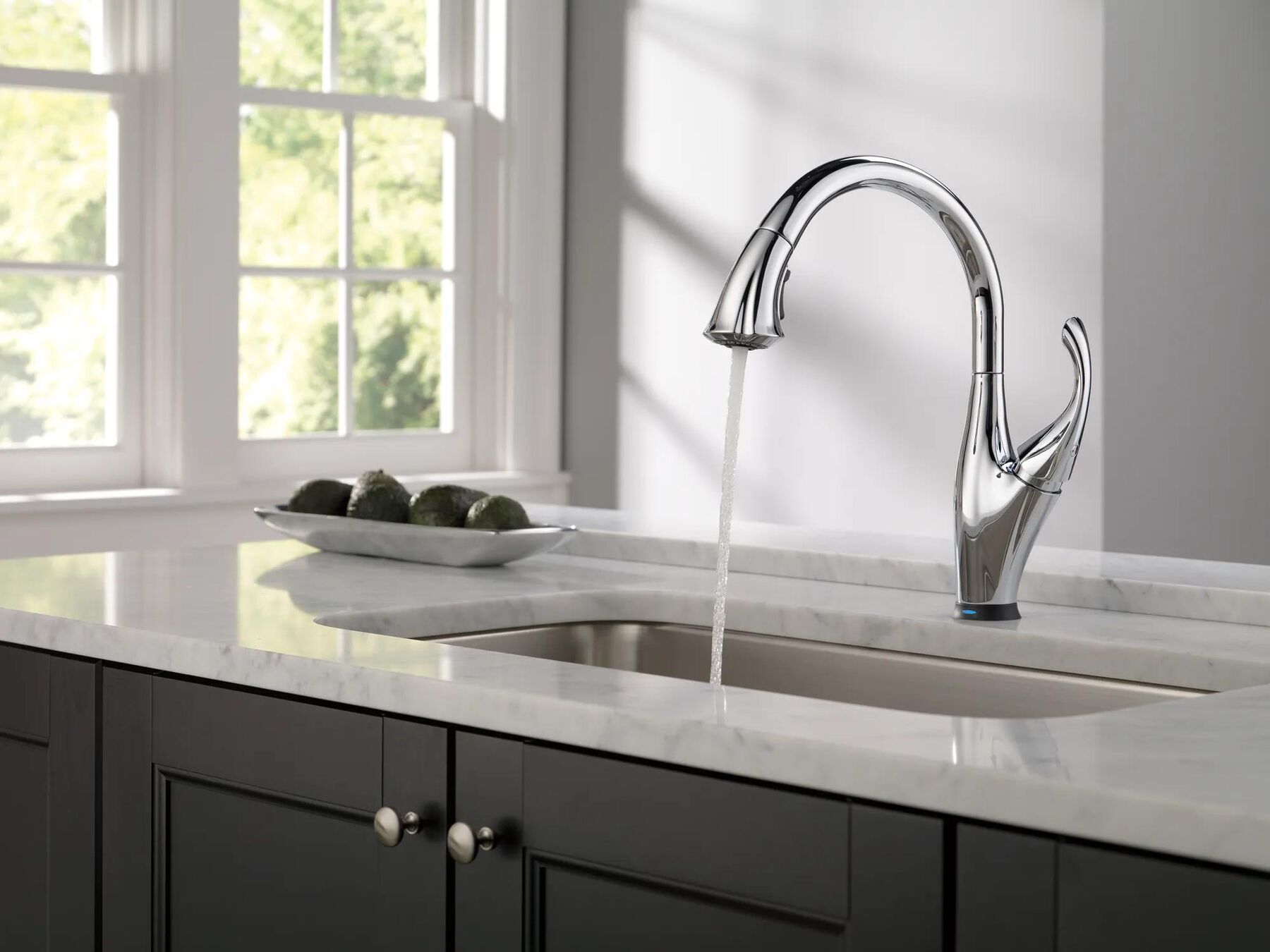 Single Handle Pull-Down Kitchen Faucet with Touch<sub>2</sub>O&reg; Technology and ShieldSpray&reg; Technologies (Recertified)