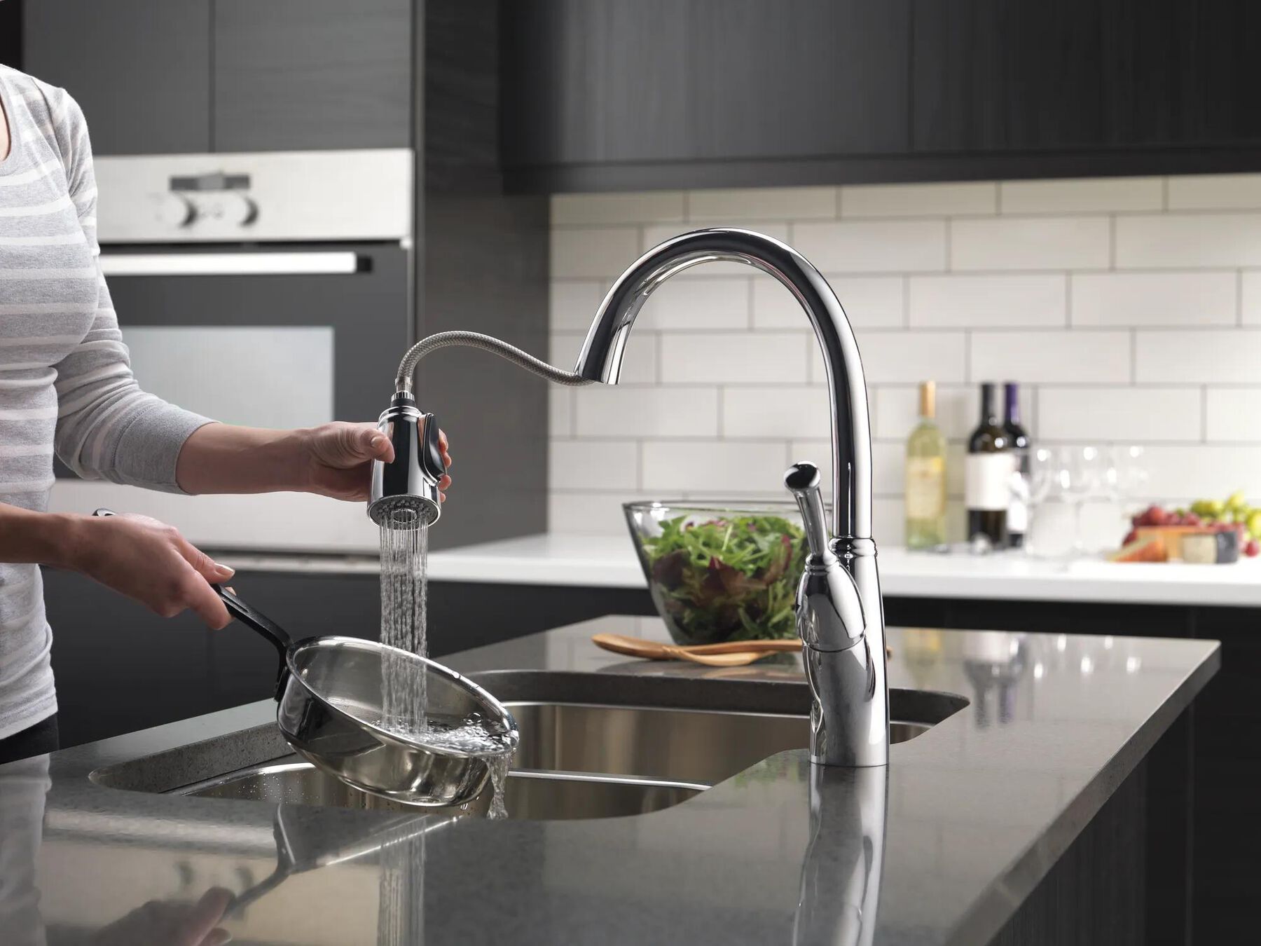 Single Handle Pull-Down Kitchen Faucet