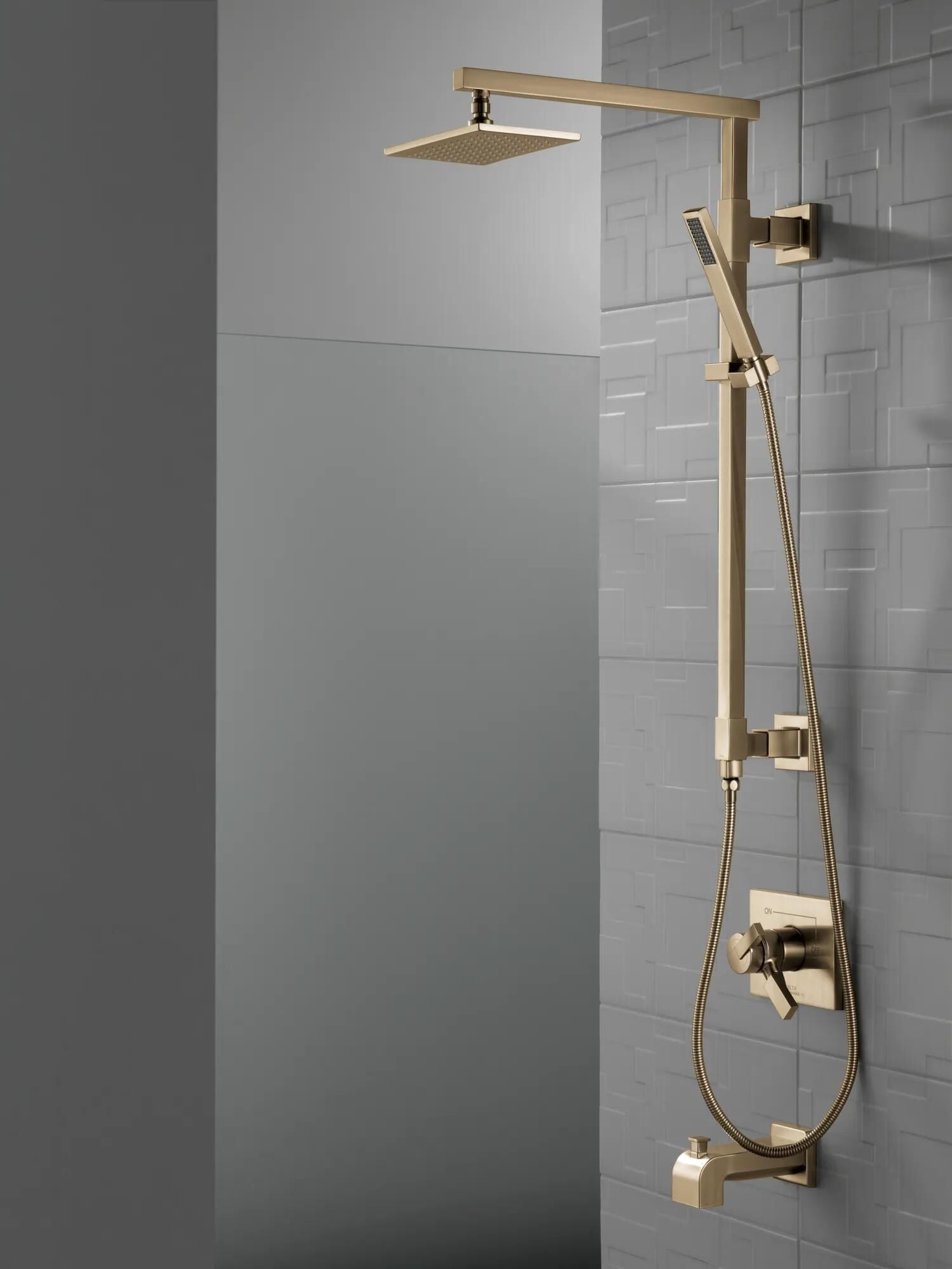 Tub Spout - Pull-Up Diverter in Champagne Bronze RP53419CZ | Delta