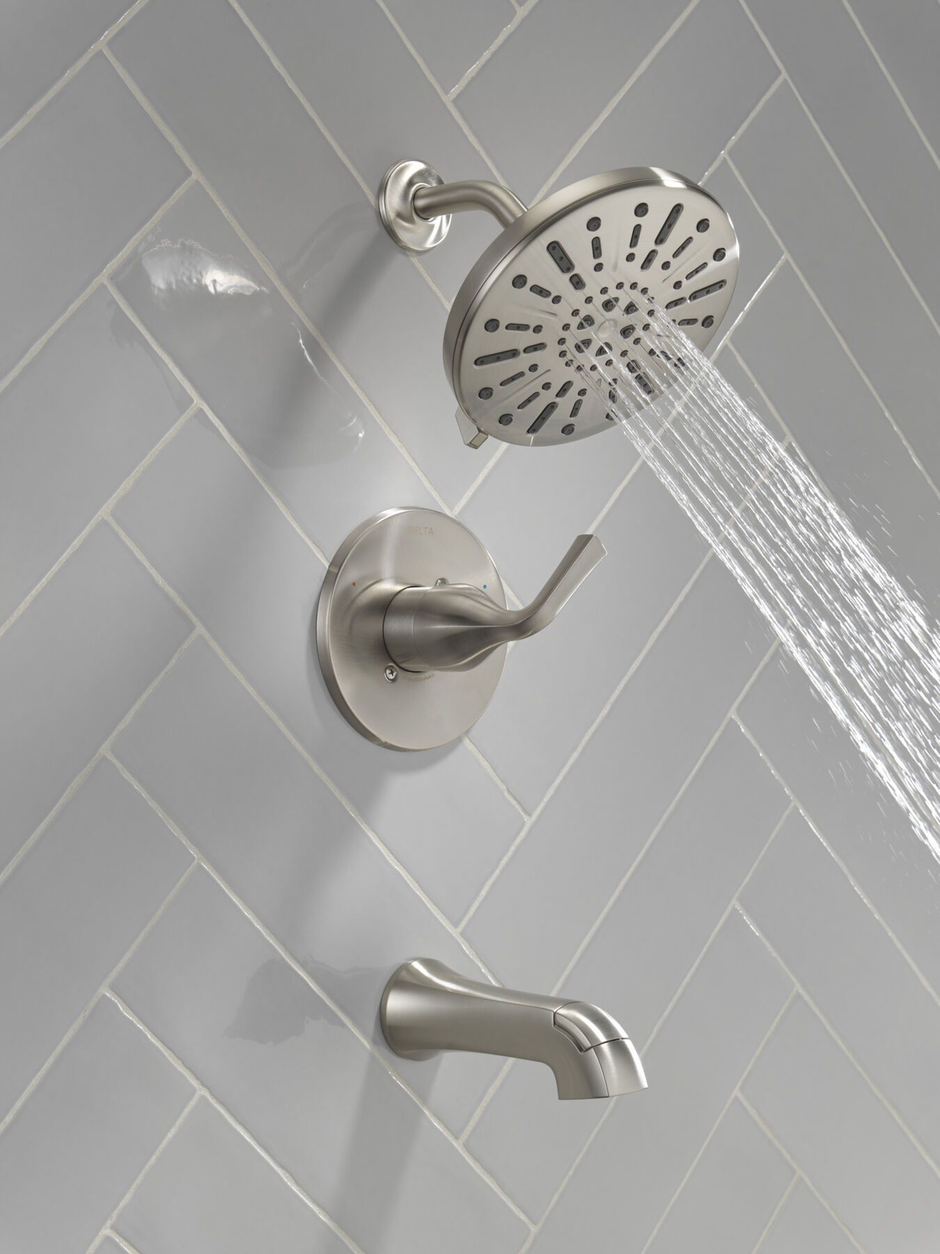 Monitor&reg; 14 Series Tub and Shower