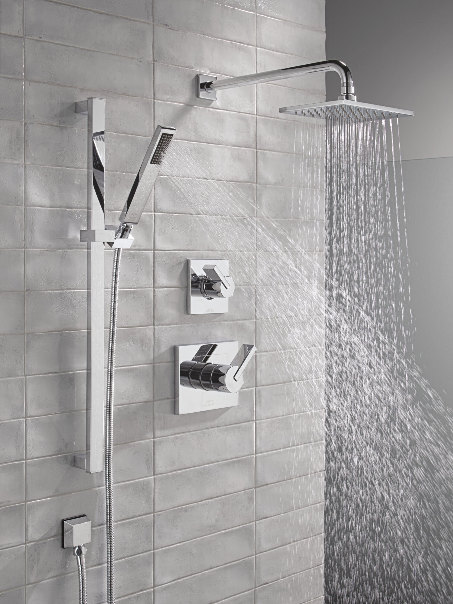 3-Function Custom Shower Bundle in Chrome FVS6-VO2101 | Delta Faucet