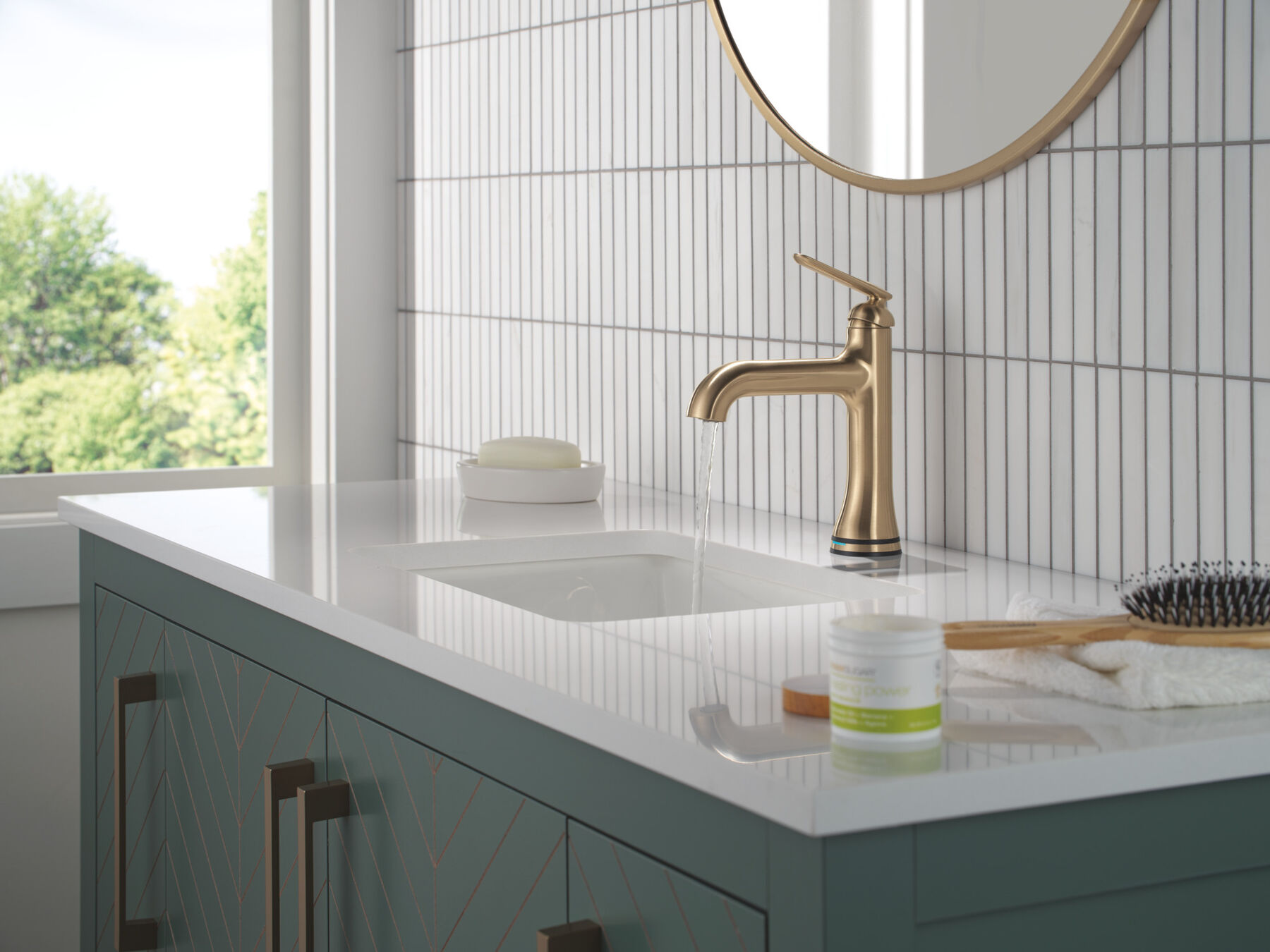 Single Handle Bathroom Faucet with Touch20 with Touchless Technology