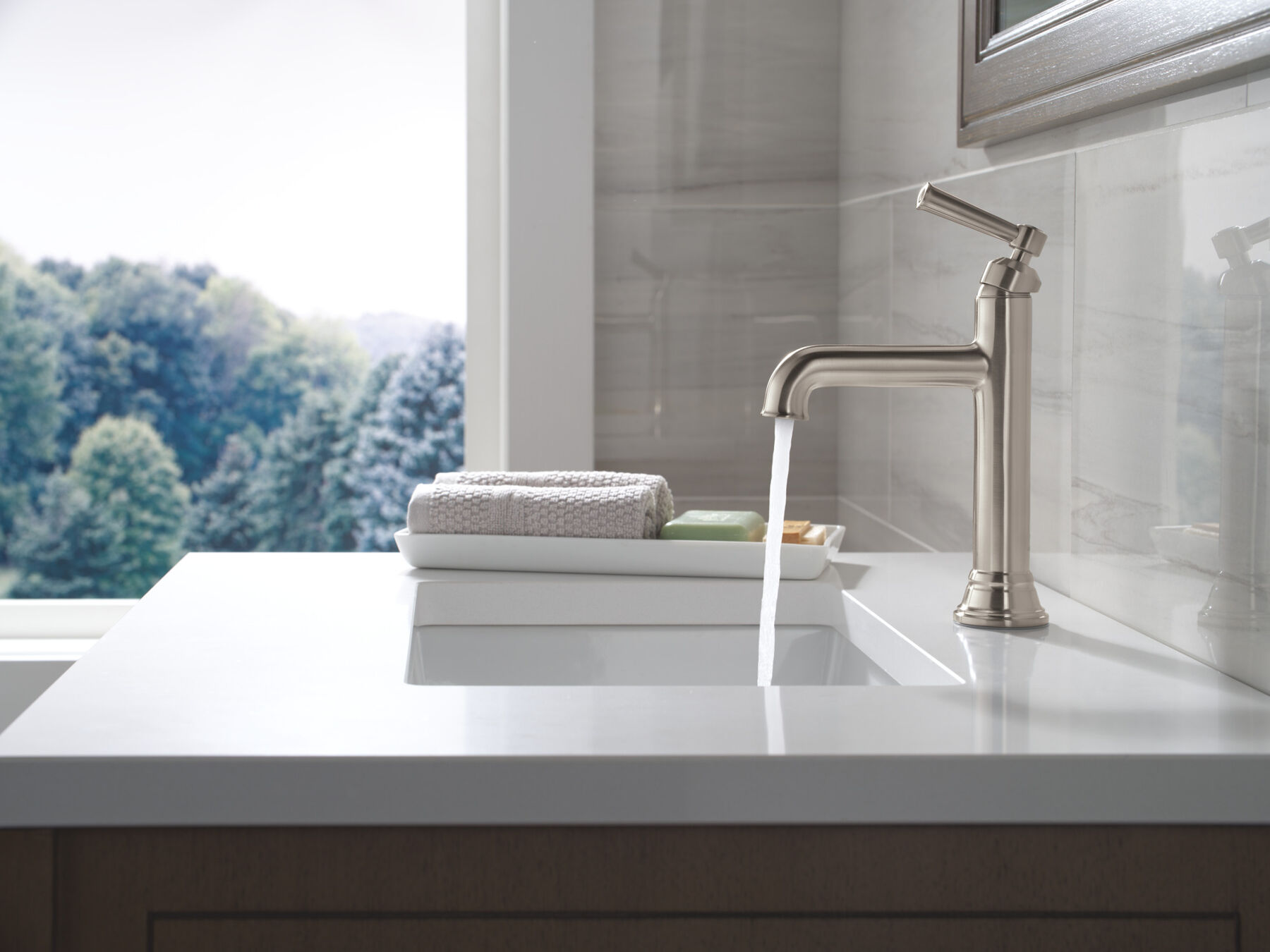 Single Handle Bathroom Faucet
