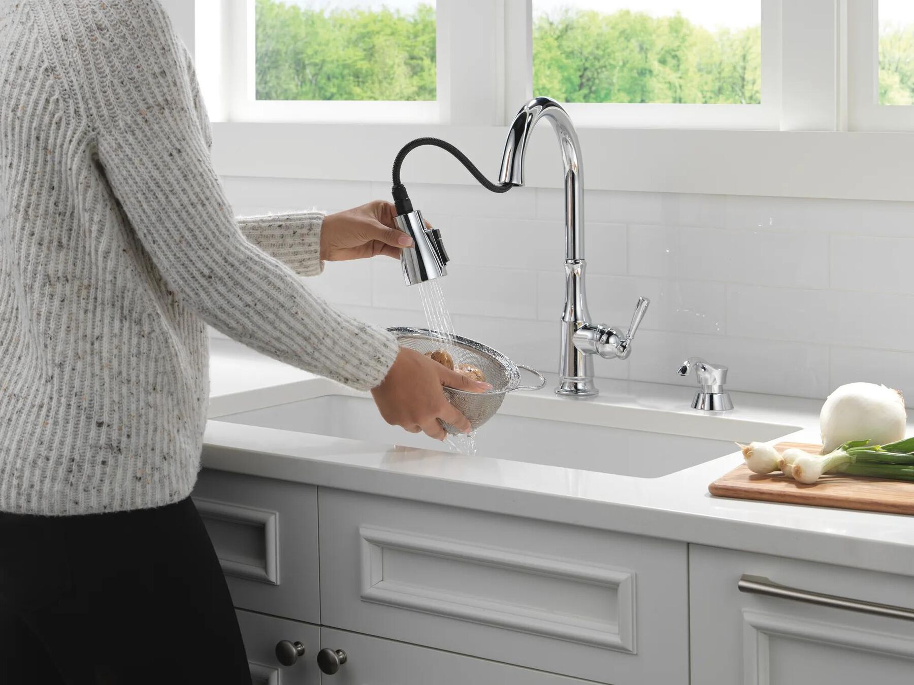 Pull-Down Kitchen Faucet w/Soap (Recertified)