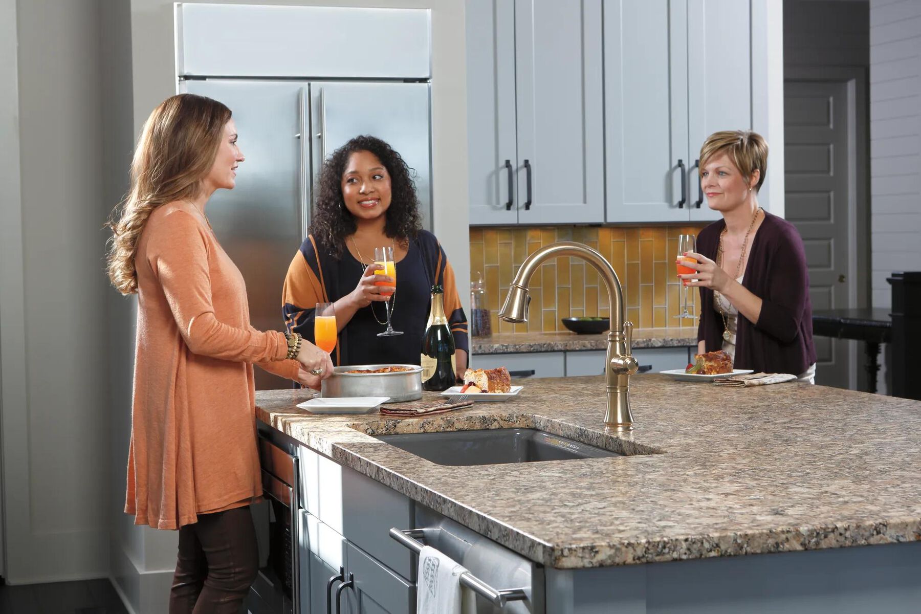 Single Handle Pull-Down Kitchen Faucet with ShieldSpray&reg; Technology