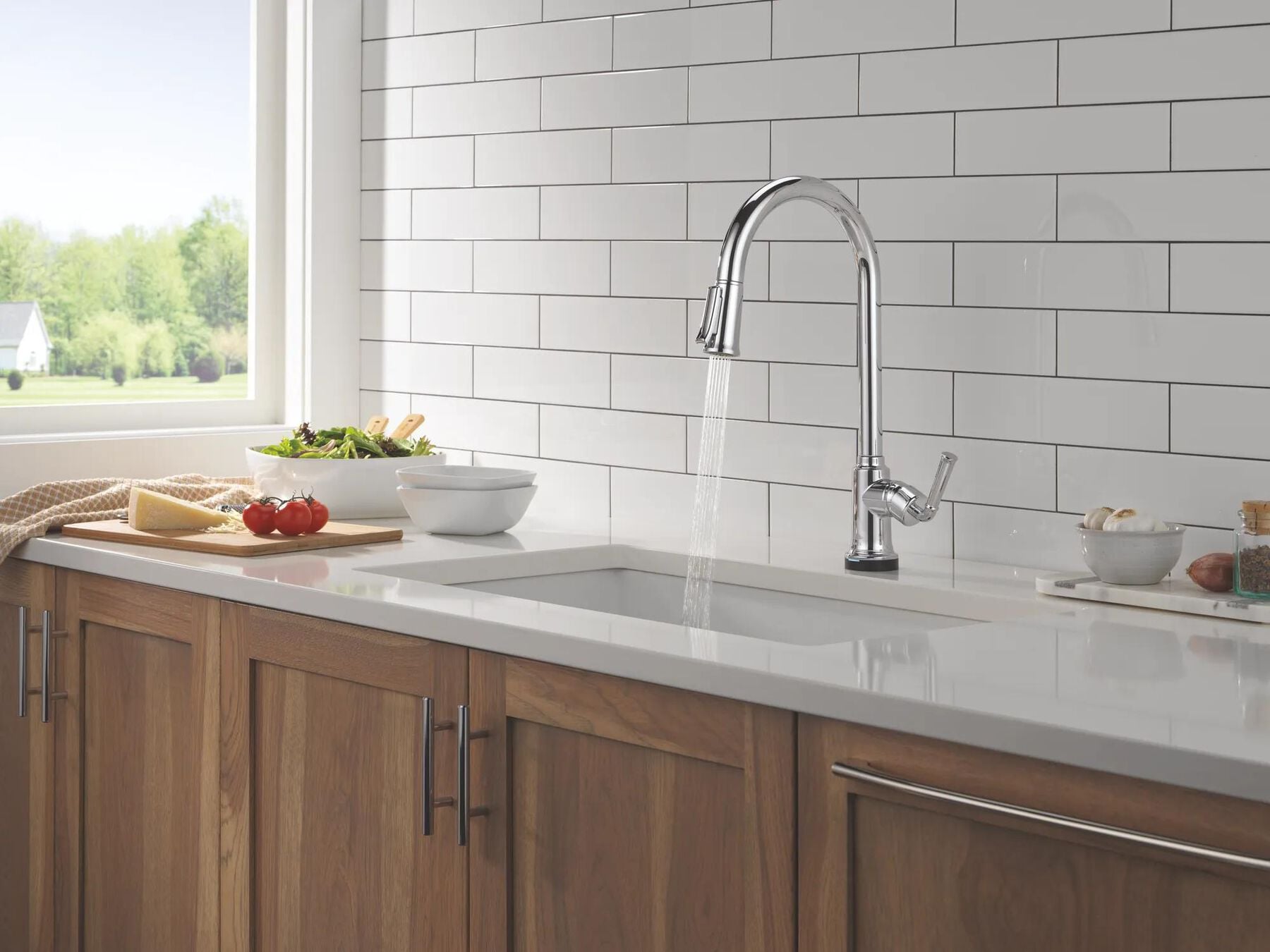 Single Handle Kitchen Pull-Down Faucet With Touchless Technology