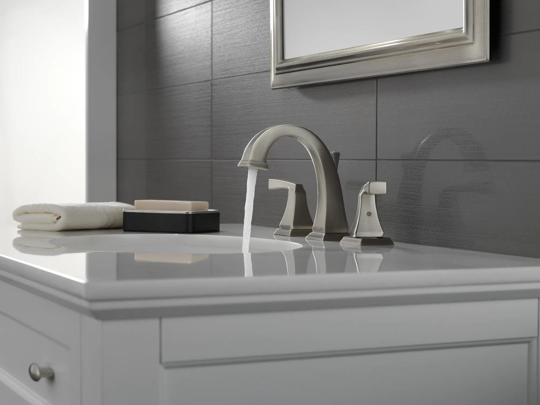 Two Handle Widespread Bathroom Faucet (Recertified)