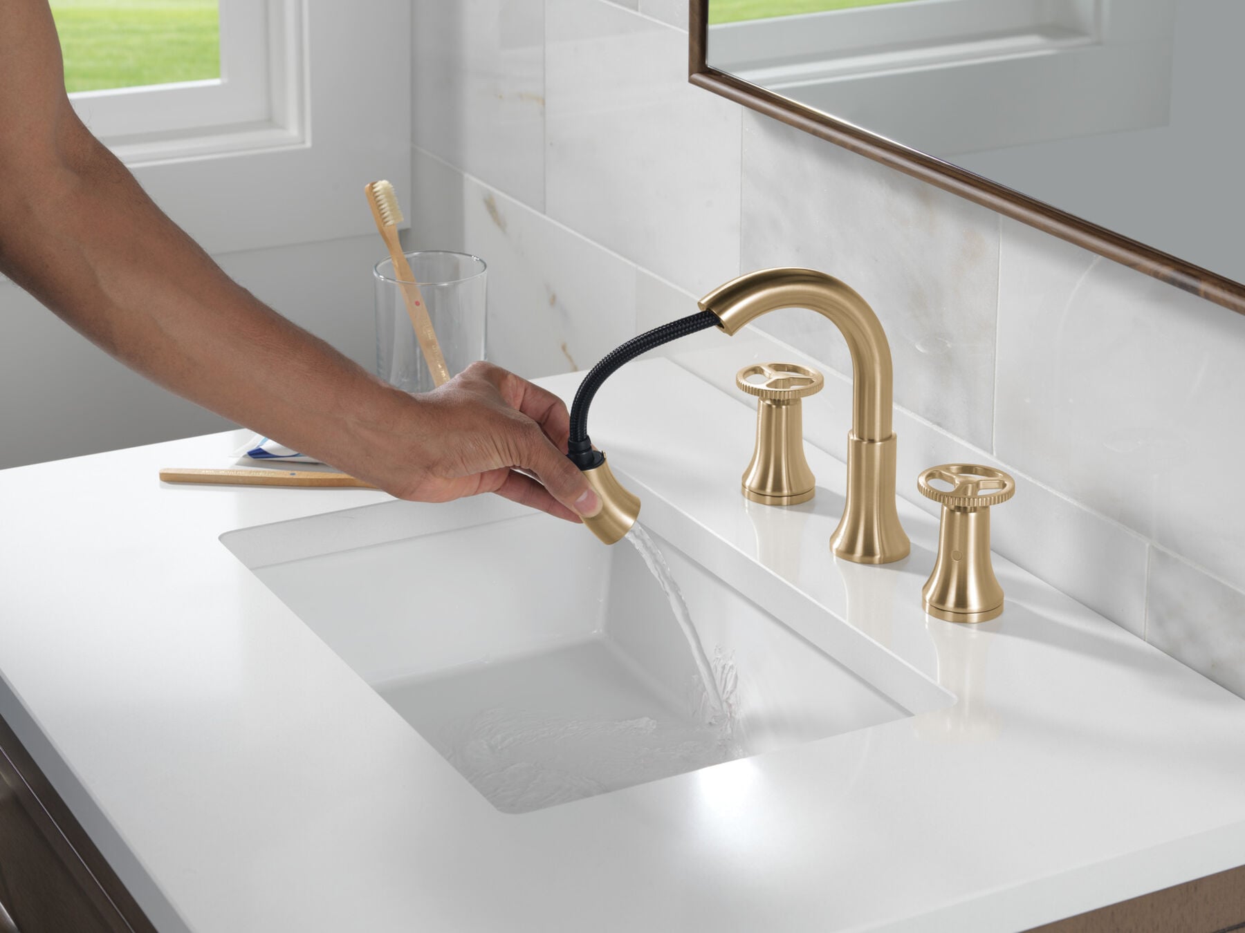 Two Handle Widespread Pull Down Bathroom Faucet