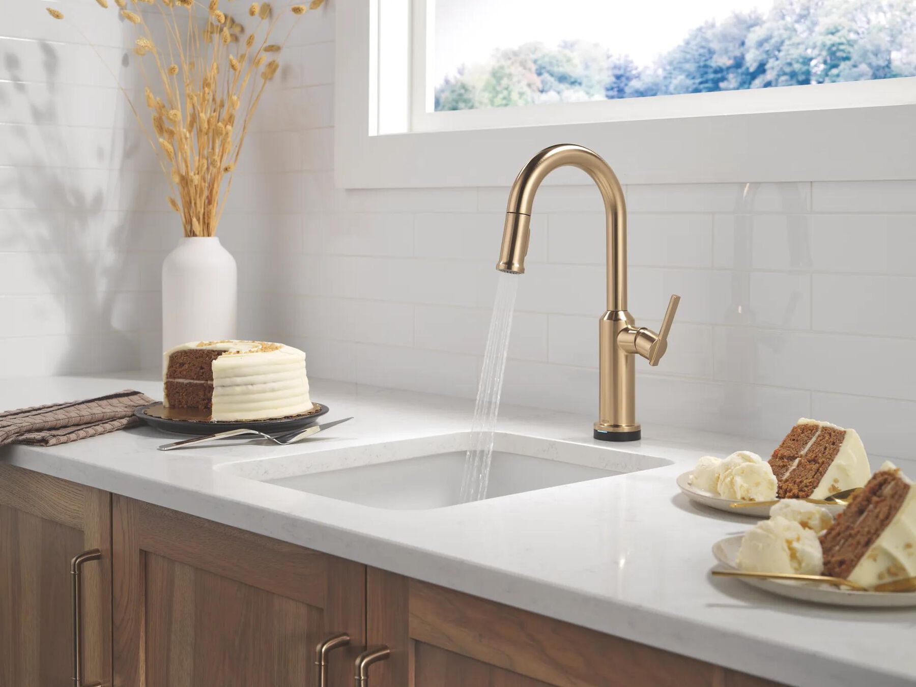 Touch2O&reg; Bar / Prep Faucet with Touchless Technology