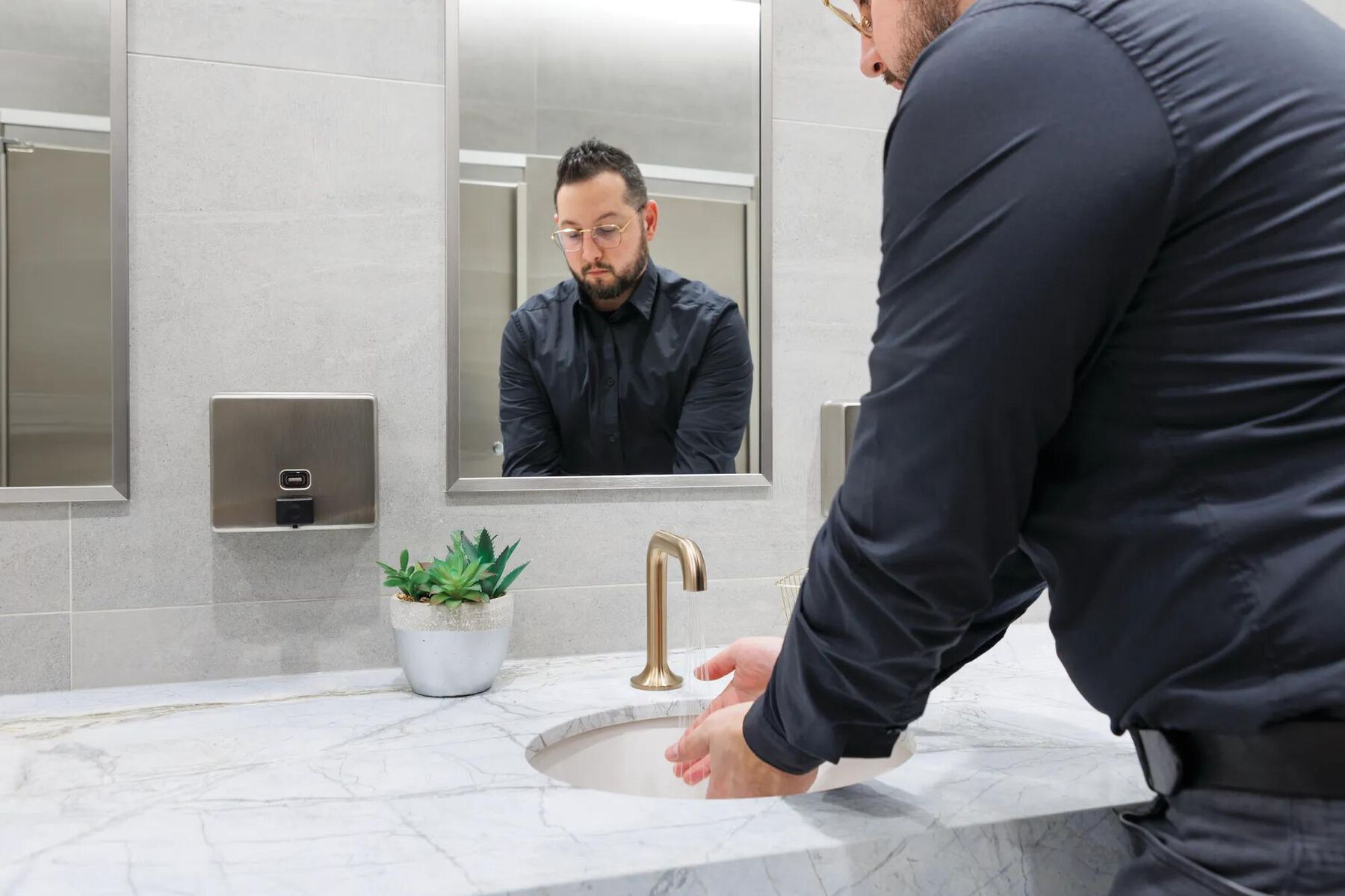 Driftex&trade; Electronic Lavatory Faucet with Proximity Sensing Technology - Hardwire Operated, Trim, 0.35GPM