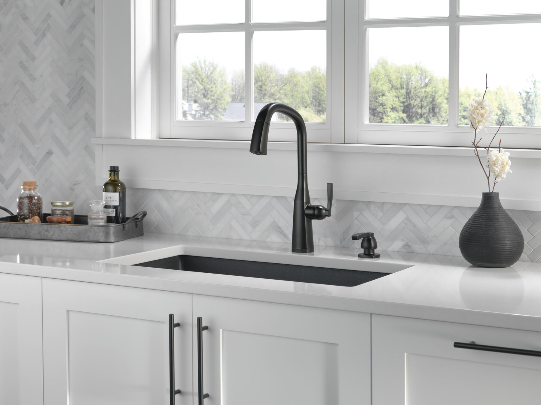 Touch<sub>2</sub>O&reg;  Pull-Down Kitchen w/ Voice