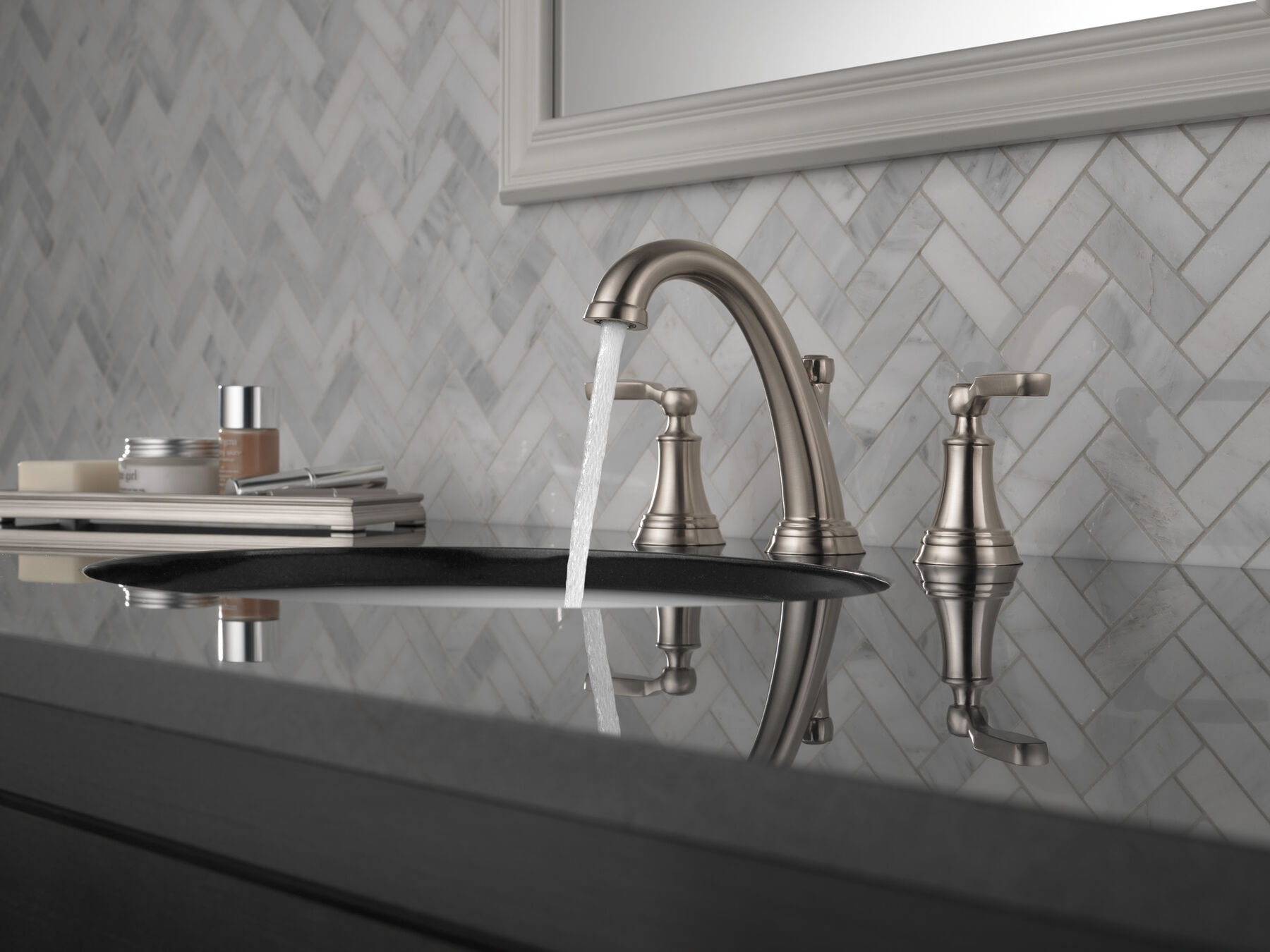 Two Handle Widespread Bathroom Faucet