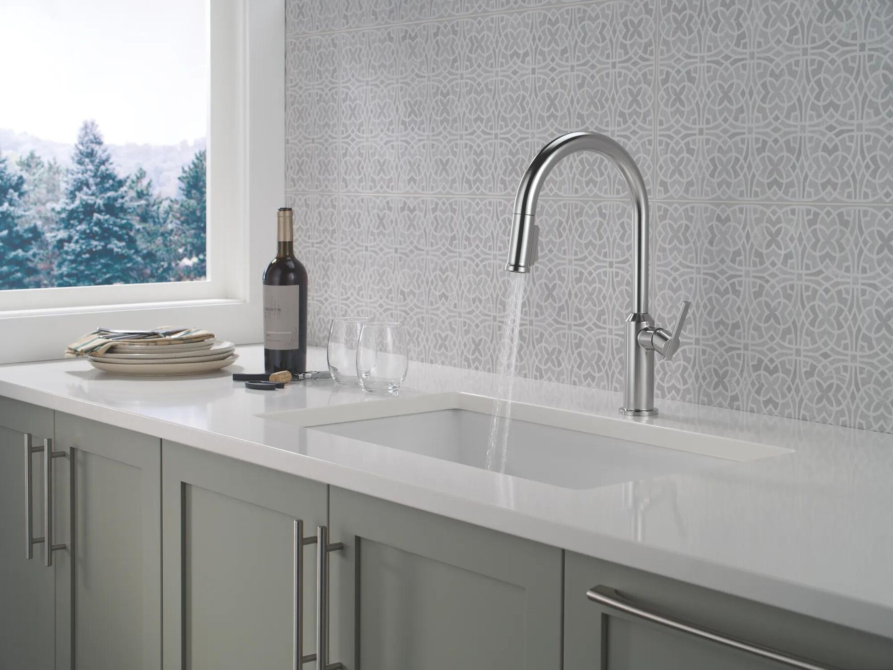 Single Handle Pull-Down Kitchen Faucet
