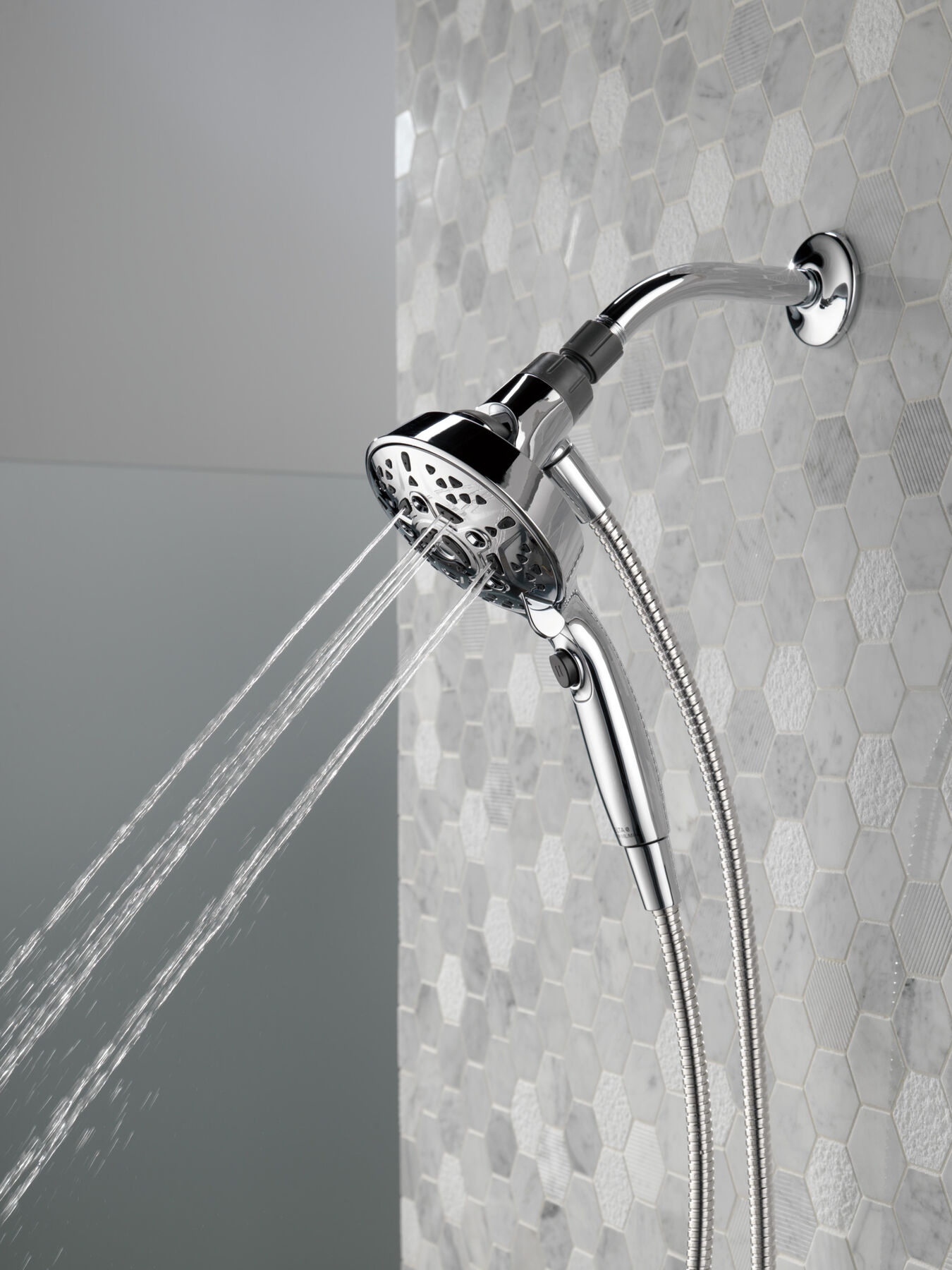 SureDock&reg; 7-Setting Hand Shower (Recertified)