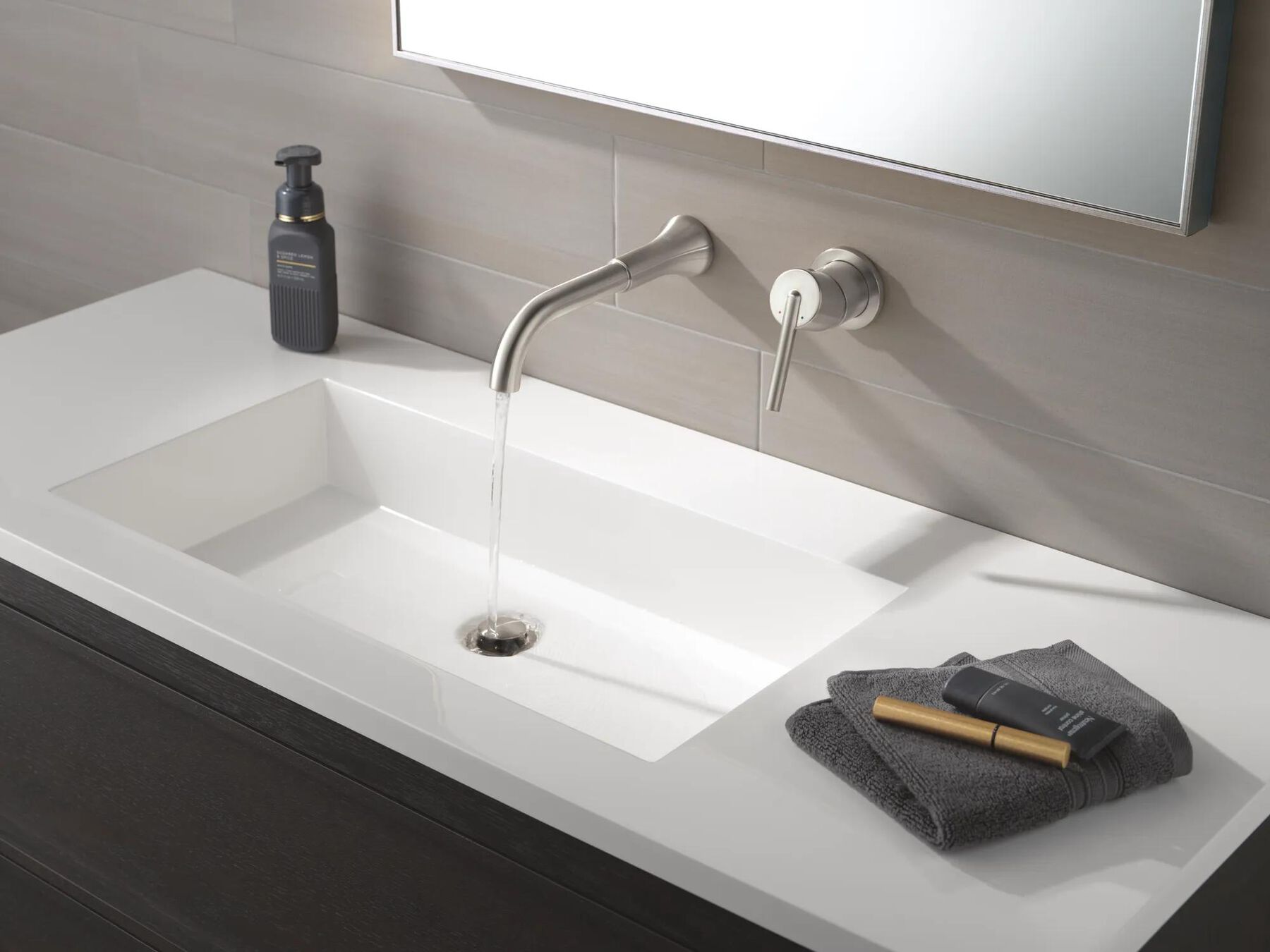 Single Handle Wall Mount Bathroom Faucet Trim