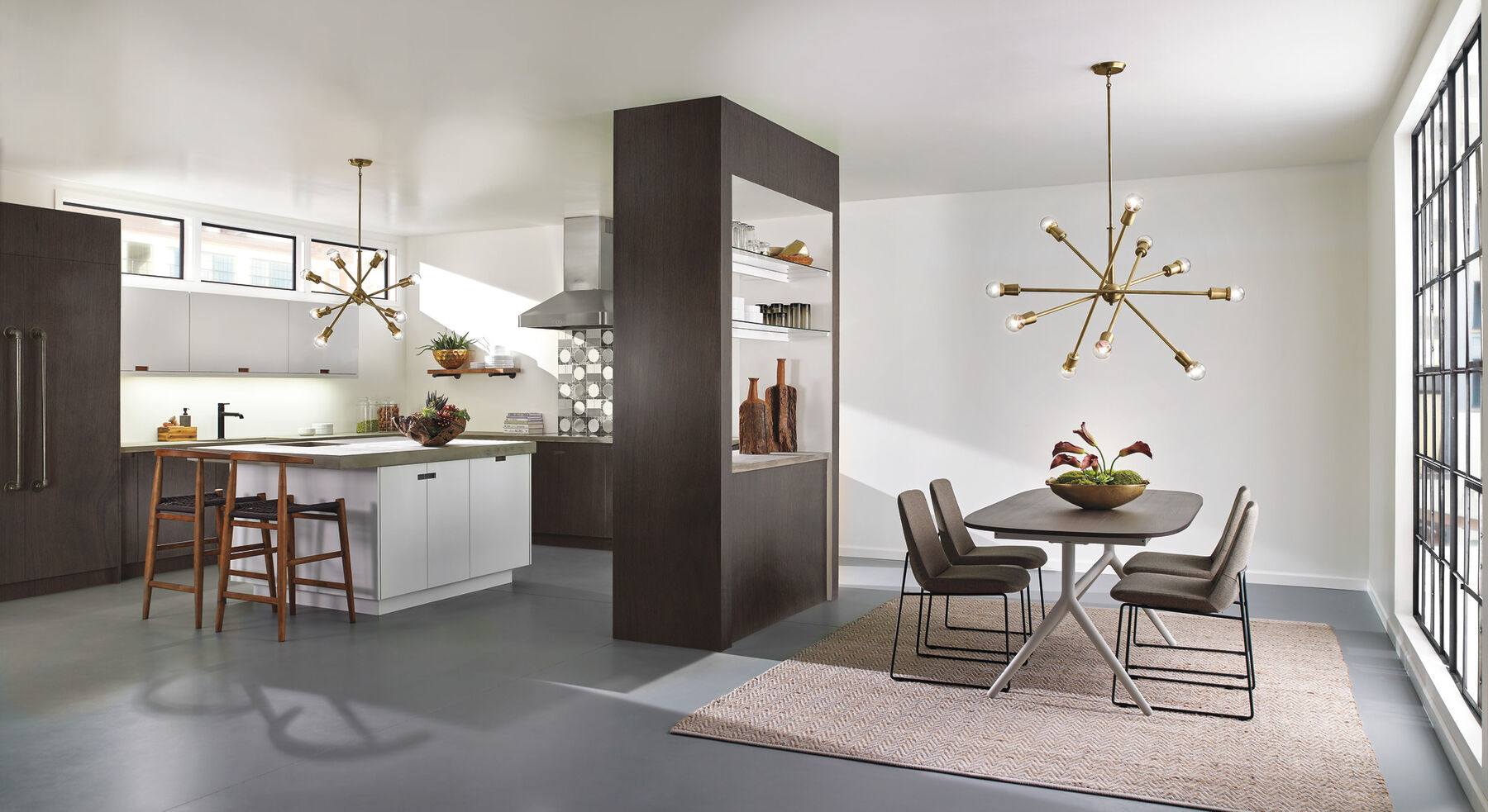Single Handle Pull-Out Kitchen Faucet