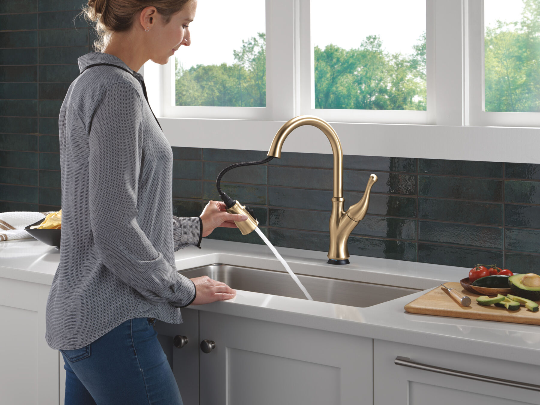 Touch<sub>2</sub>O&reg; Technology Kitchen Faucet with Touchless Technology