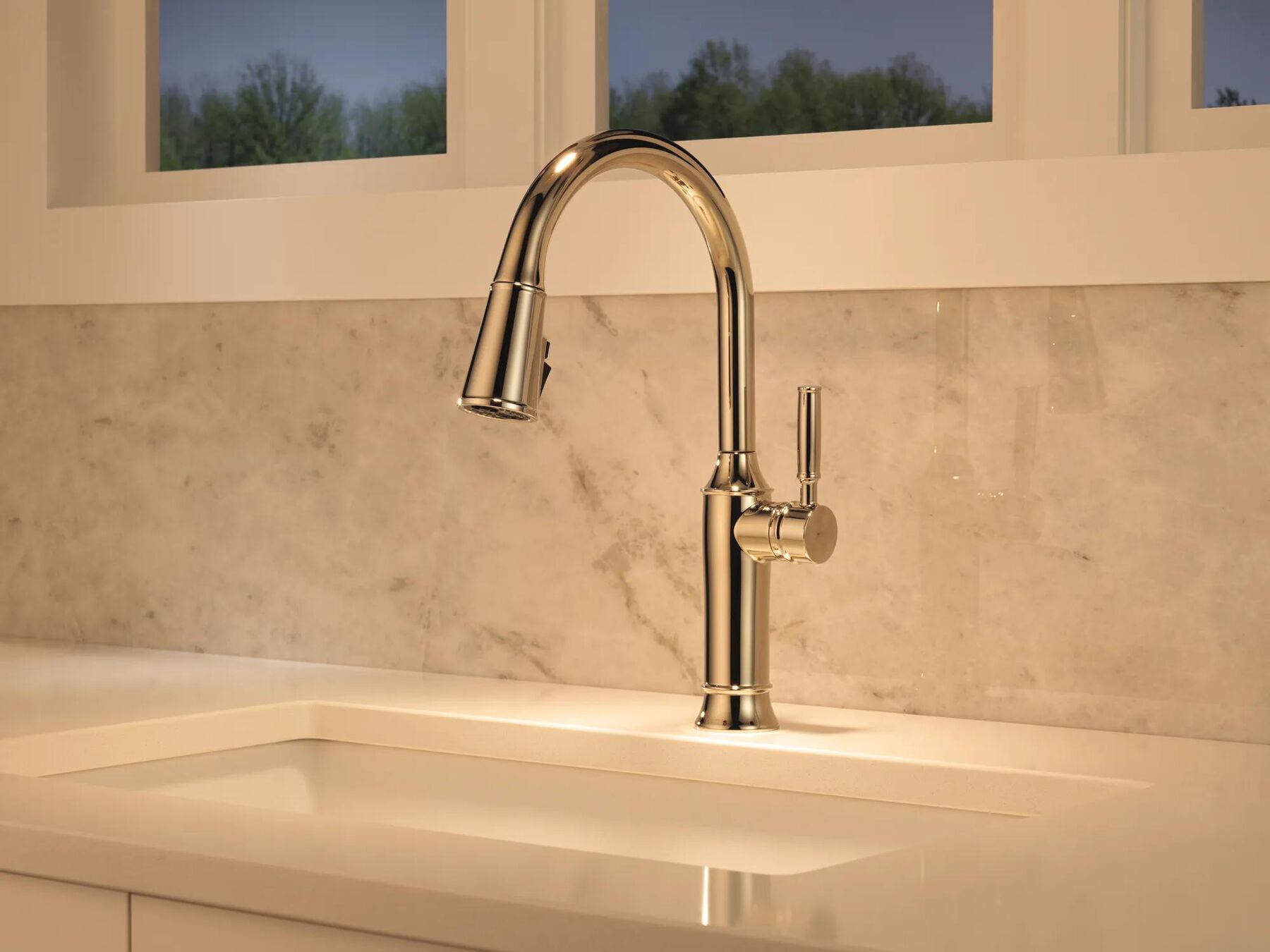 Single Handle Pull-Down Kitchen Faucet