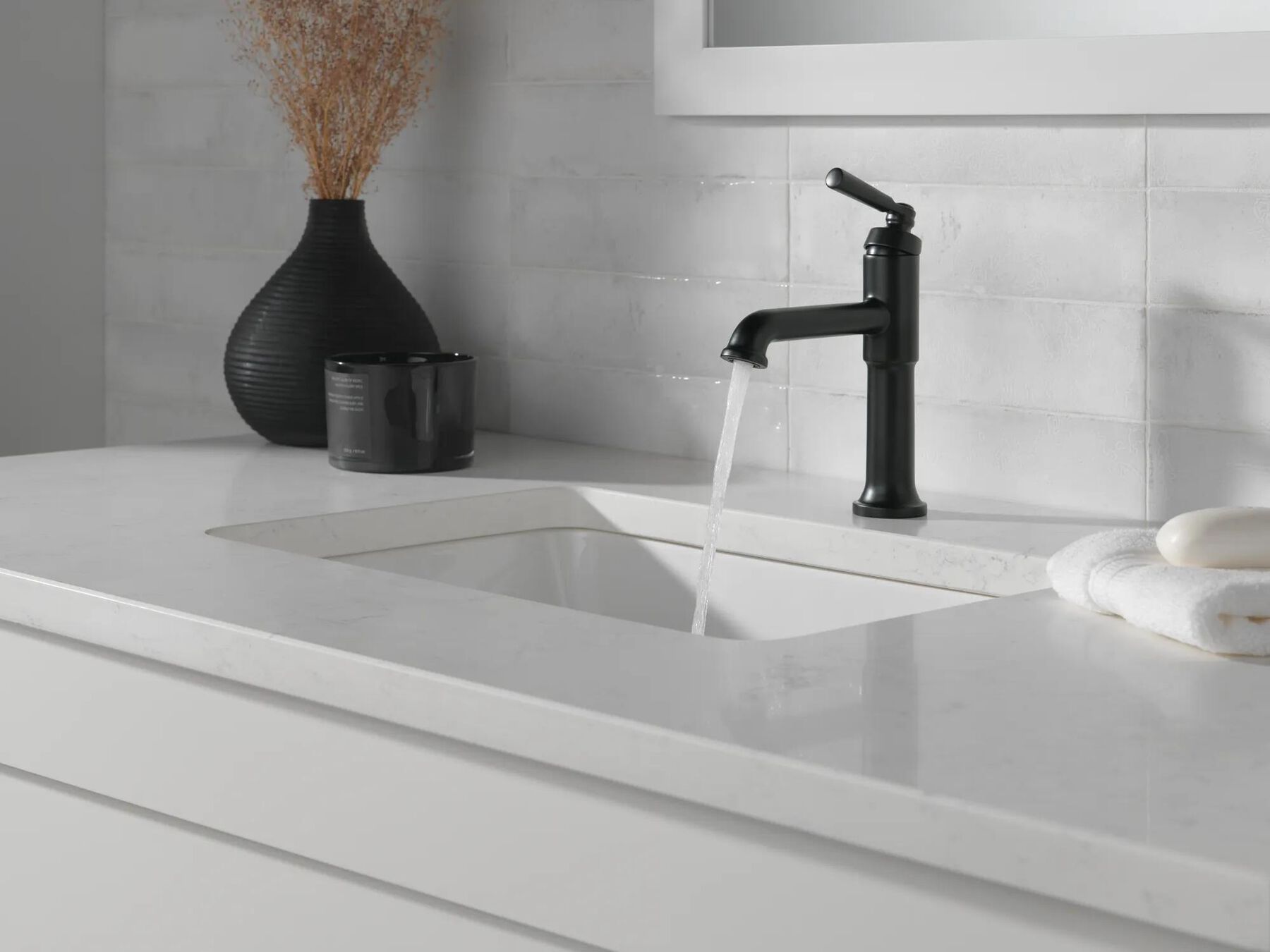 Single Handle Bathroom Faucet