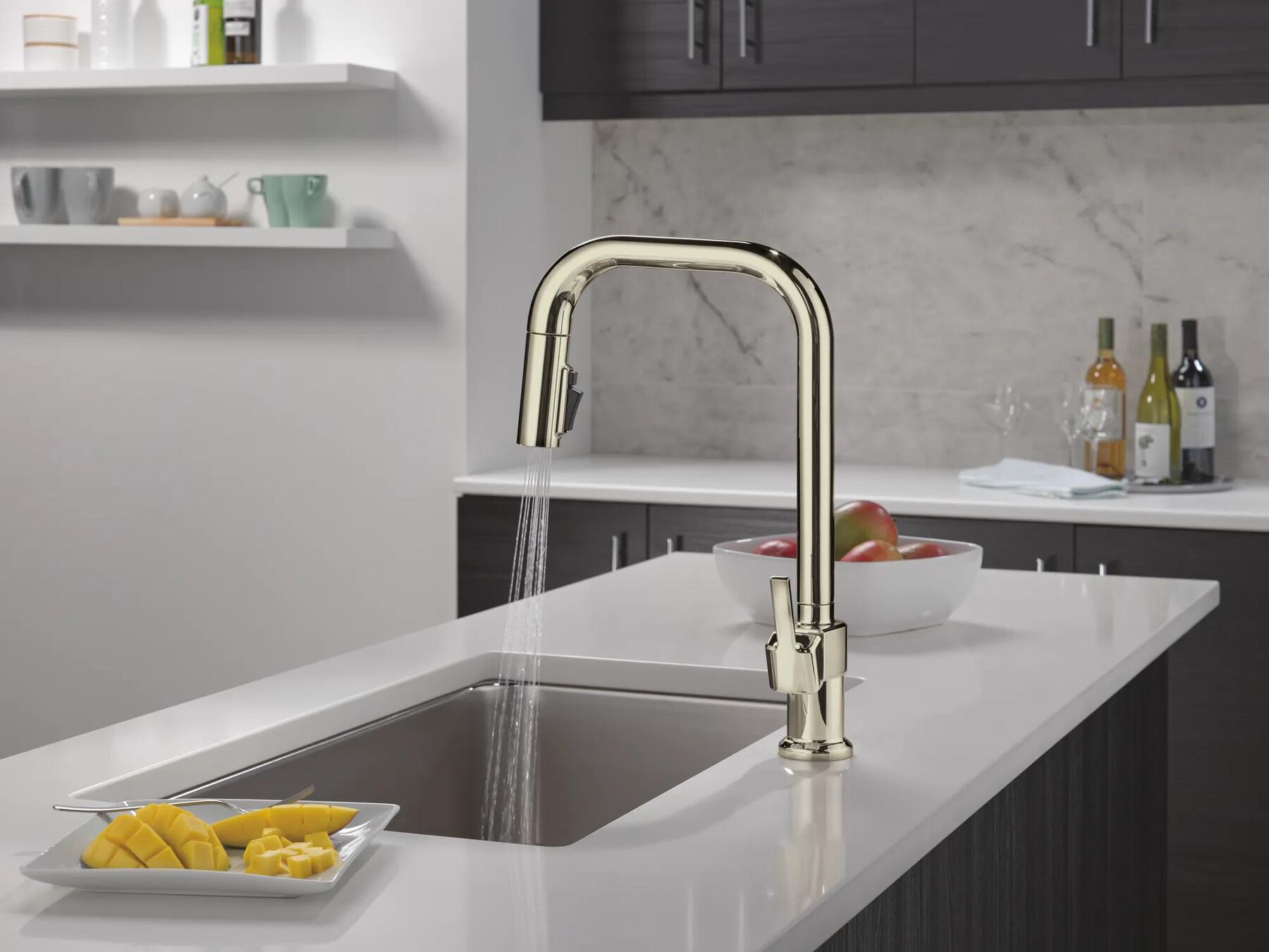 Single Handle Pull-Down Kitchen Faucet
