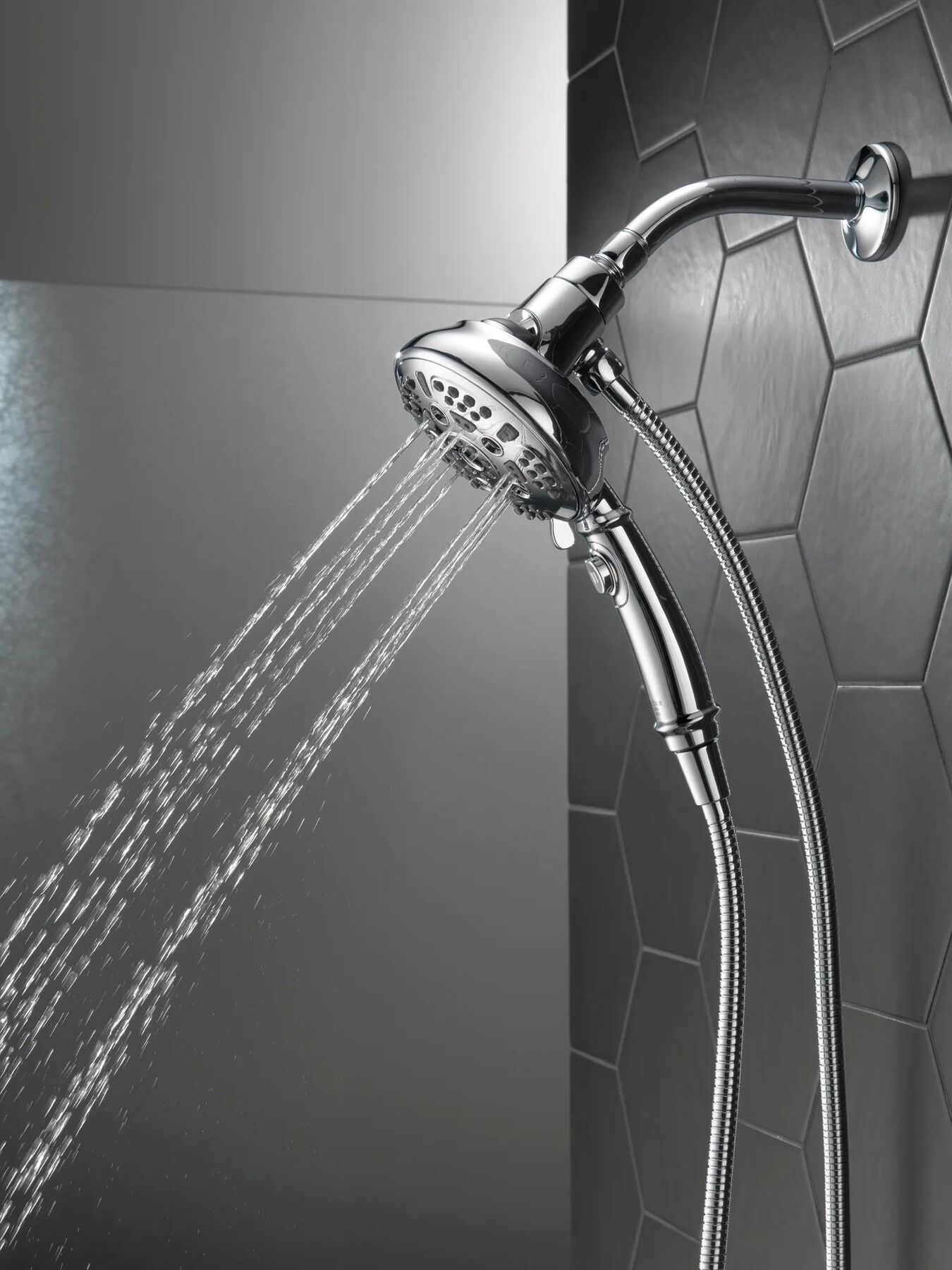 SureDock&trade; 7-Setting Hand Shower
