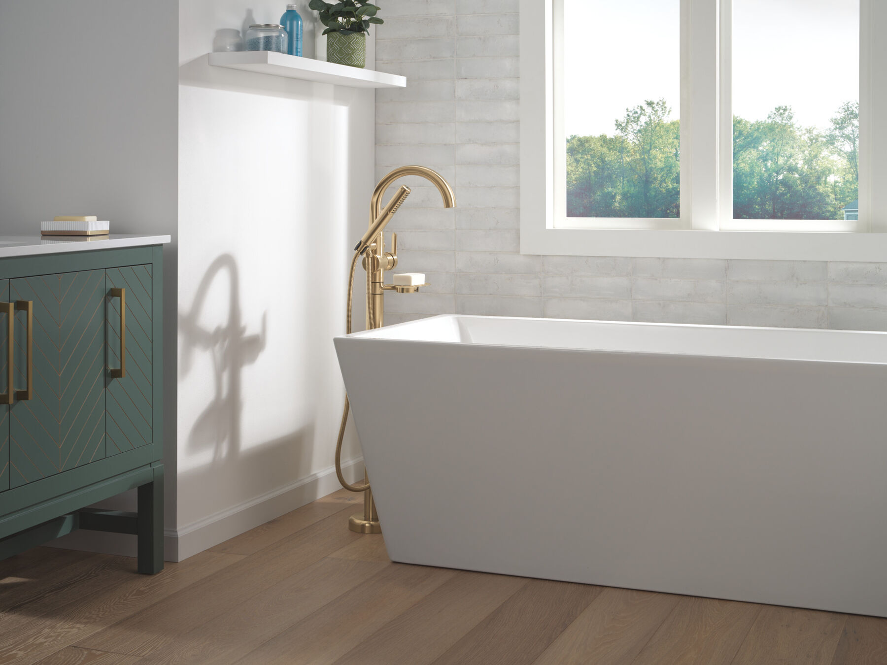 Floor Mount Tub Filler Trim