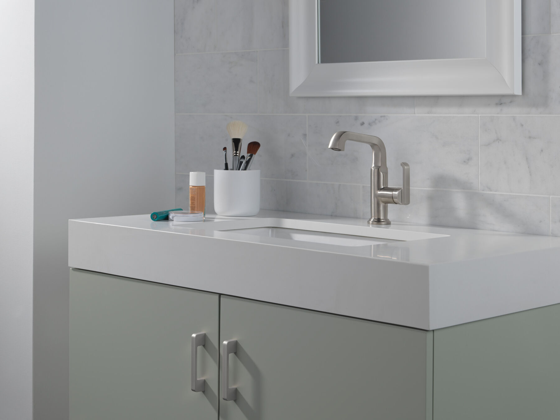 Single Handle Mid-Height Vessel Bathroom