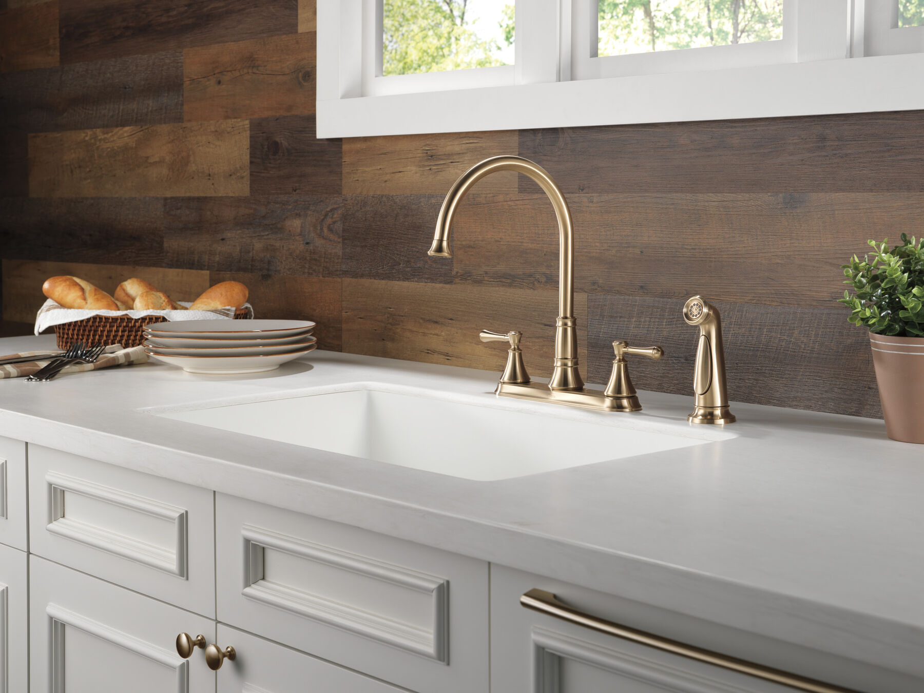 Two Handle Kitchen Faucet with Spray
