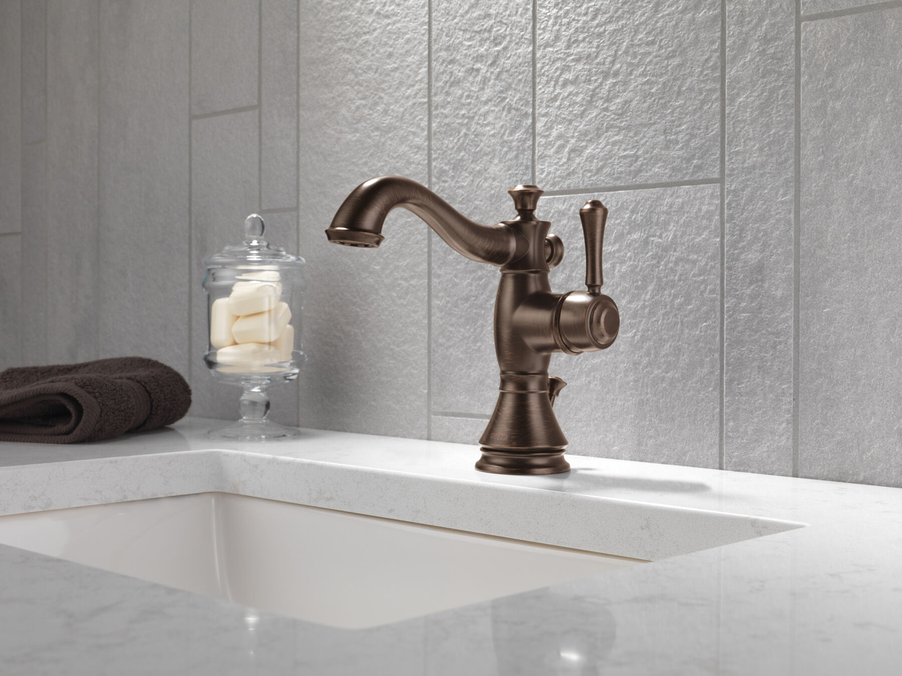 Single Handle Bathroom Faucet (Recertified)