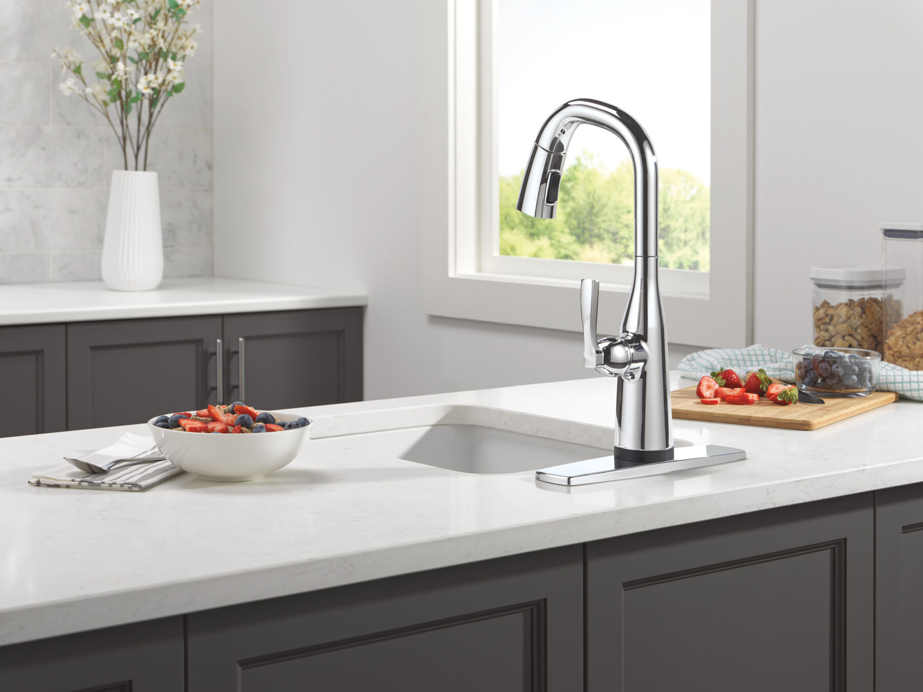 Touch2O&reg; Bar / Prep Faucet with Touchless Technology