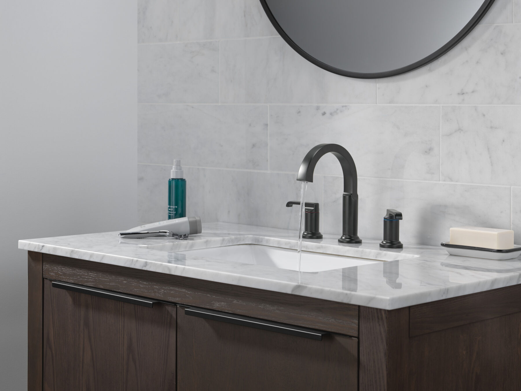 Two Handle Widespread Bathroom Faucet (Recertified)