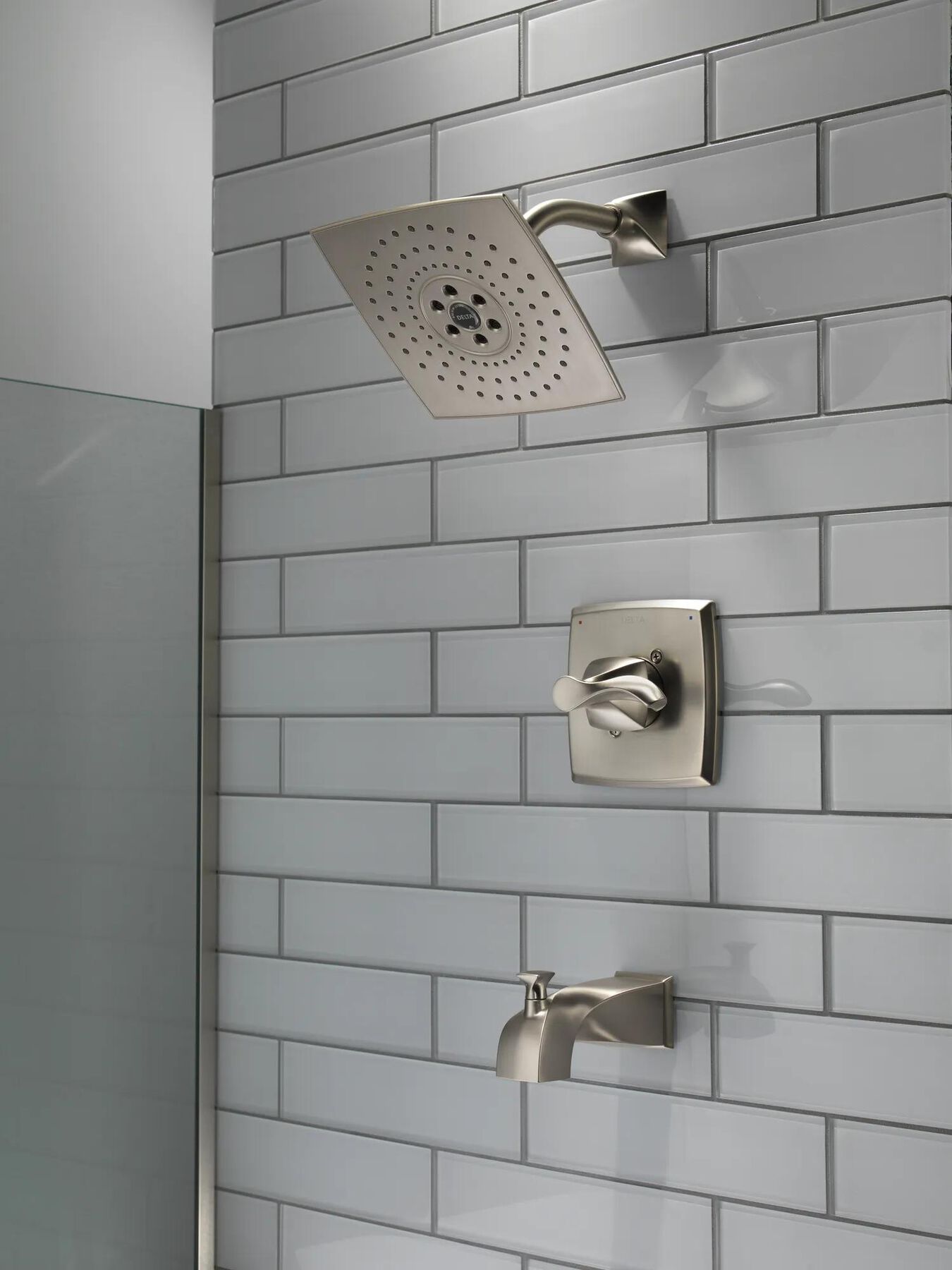 Monitor&reg; 14 Series Tub & Shower