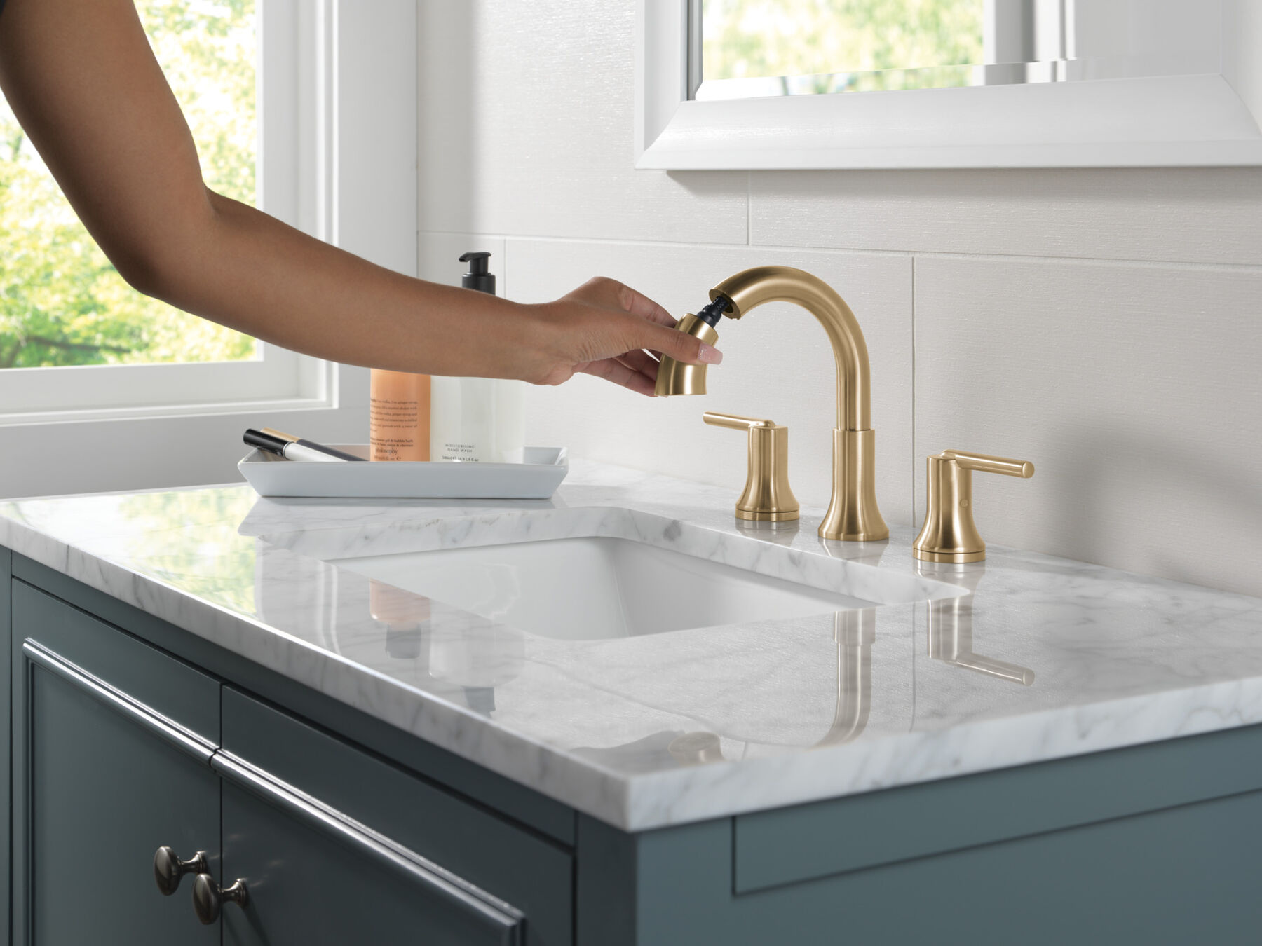 Two Handle Widespread Pull Down Bathroom (Recertified)