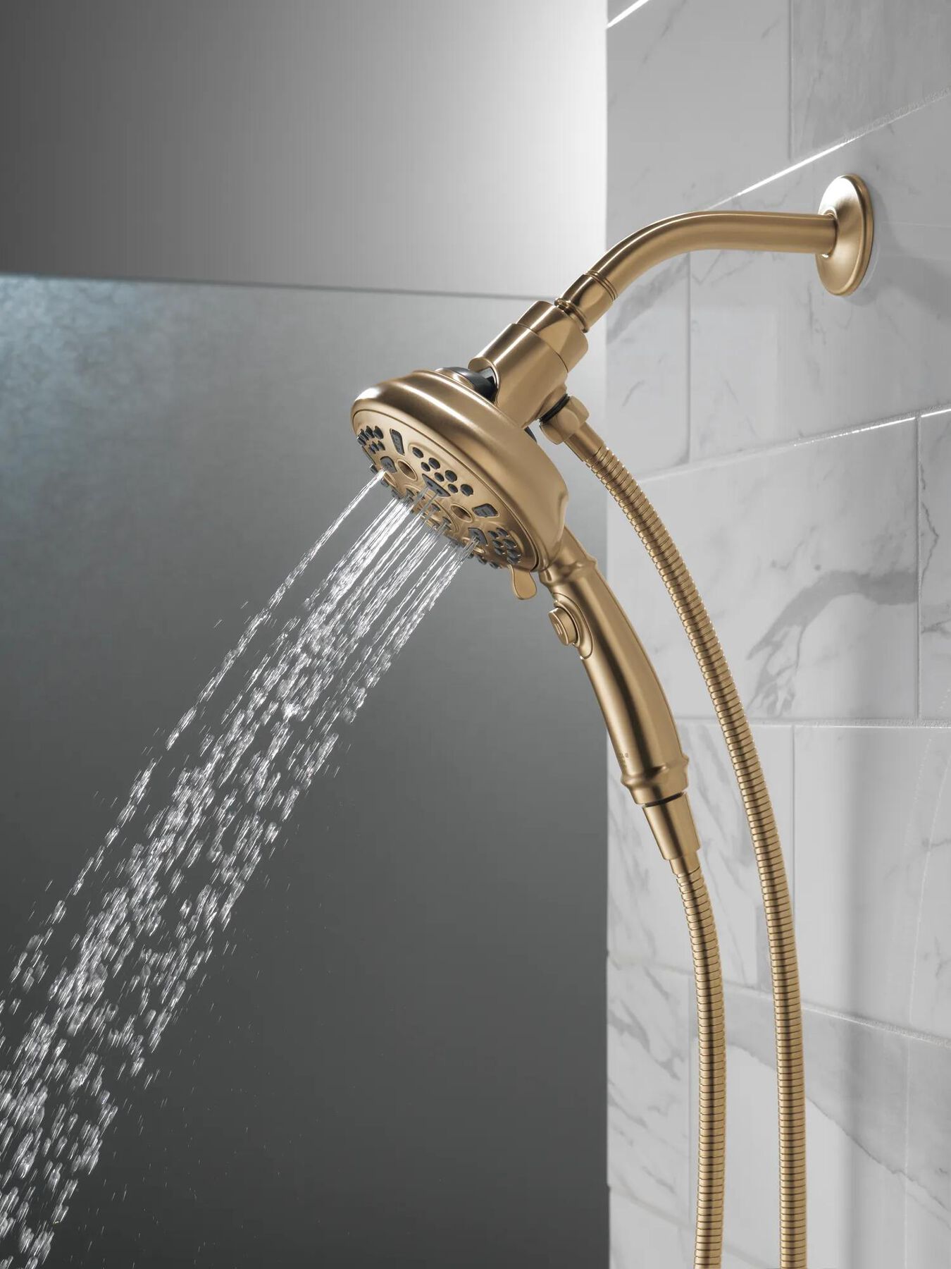 SureDock&trade; 7-Setting Hand Shower