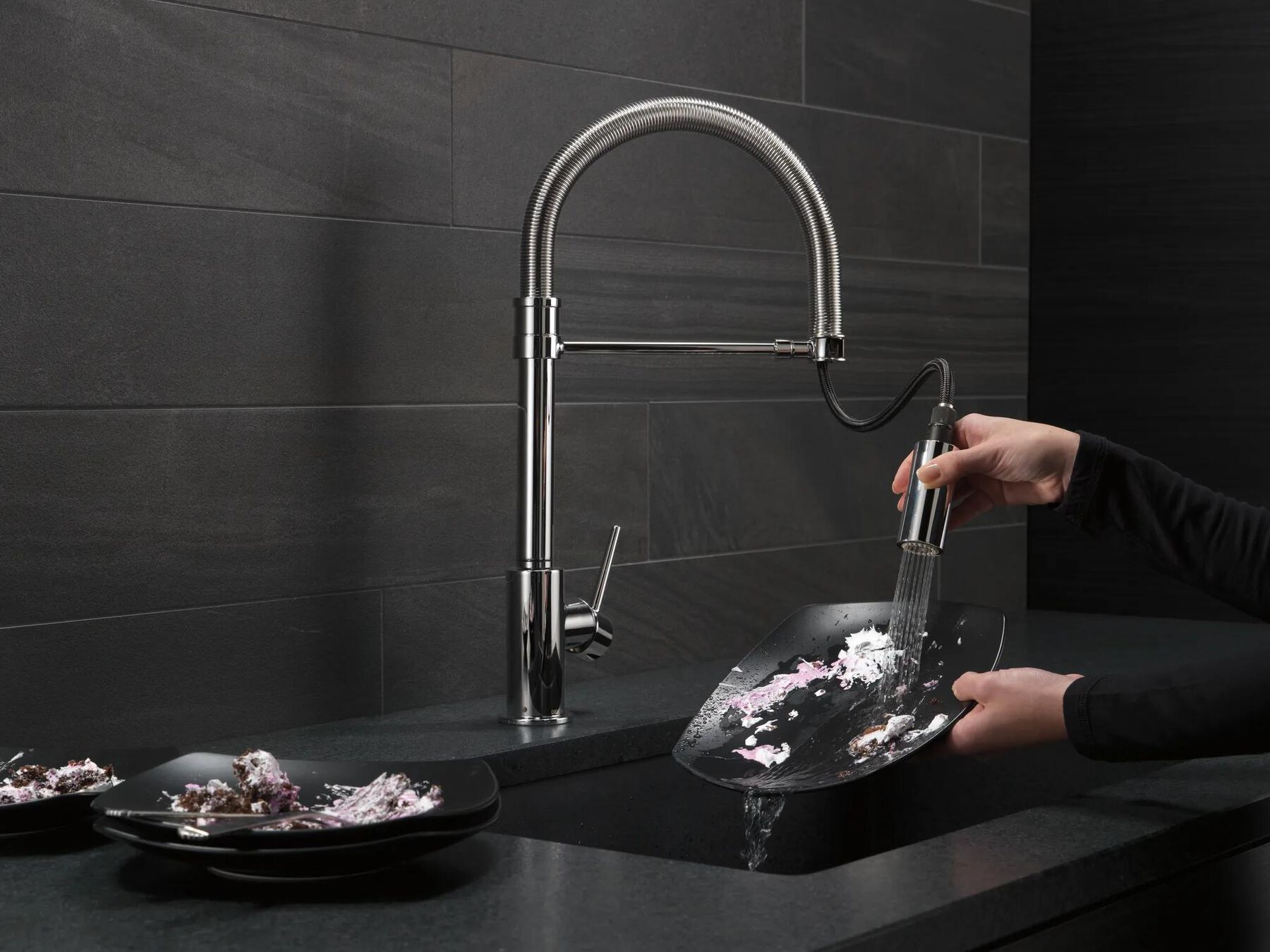 Single-Handle Pull-Down Spring Kitchen Faucet