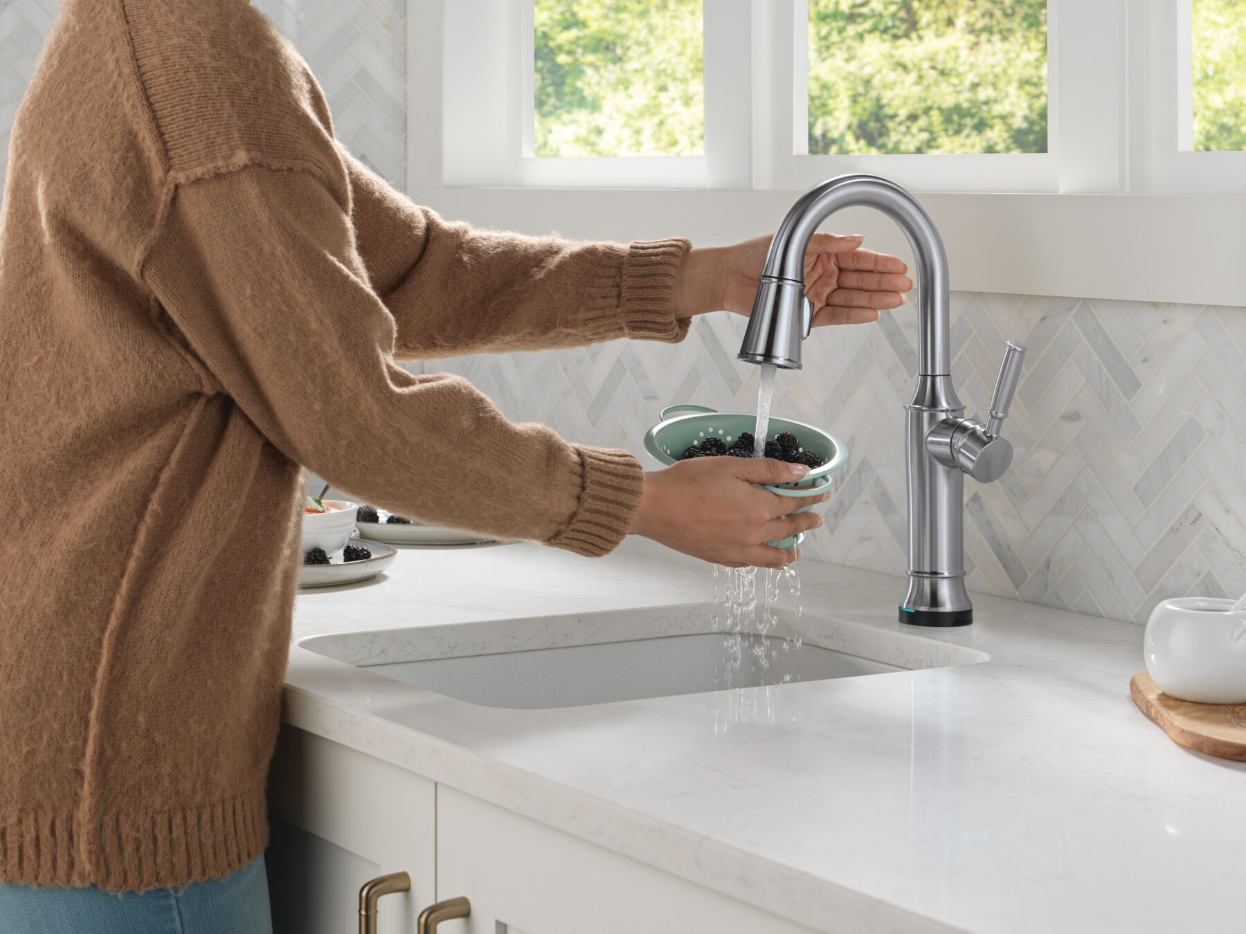 Touch2O&reg; Bar / Prep Faucet with Touchless Technology