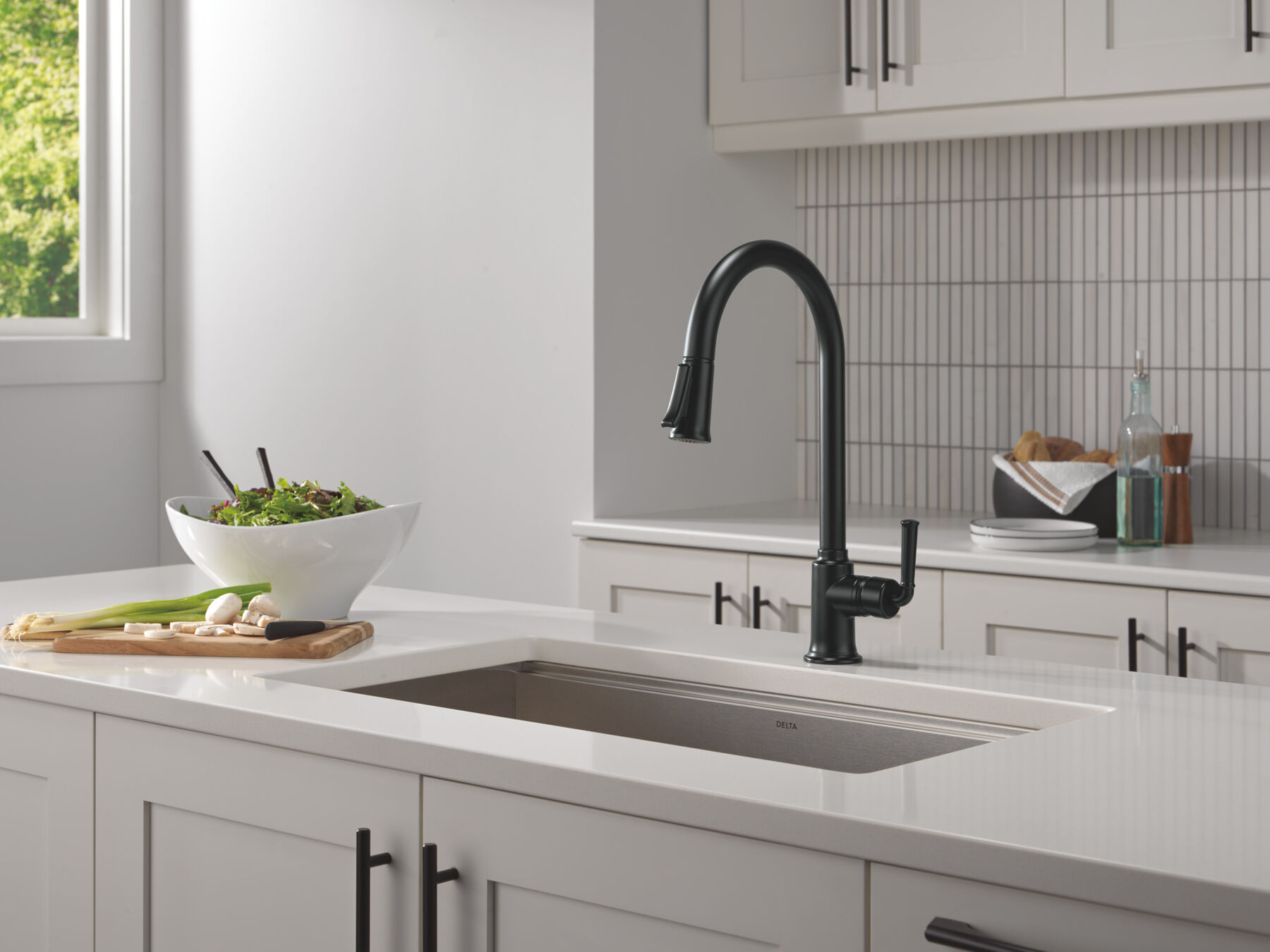 Single Handle Kitchen Pull-Down Faucet