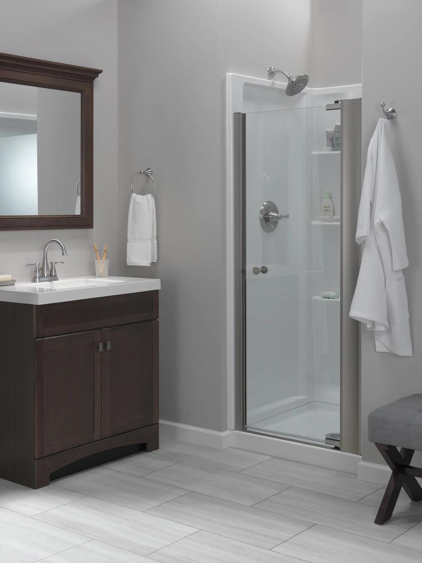 Classic 400 32" x 32" Shower Base Center Drain