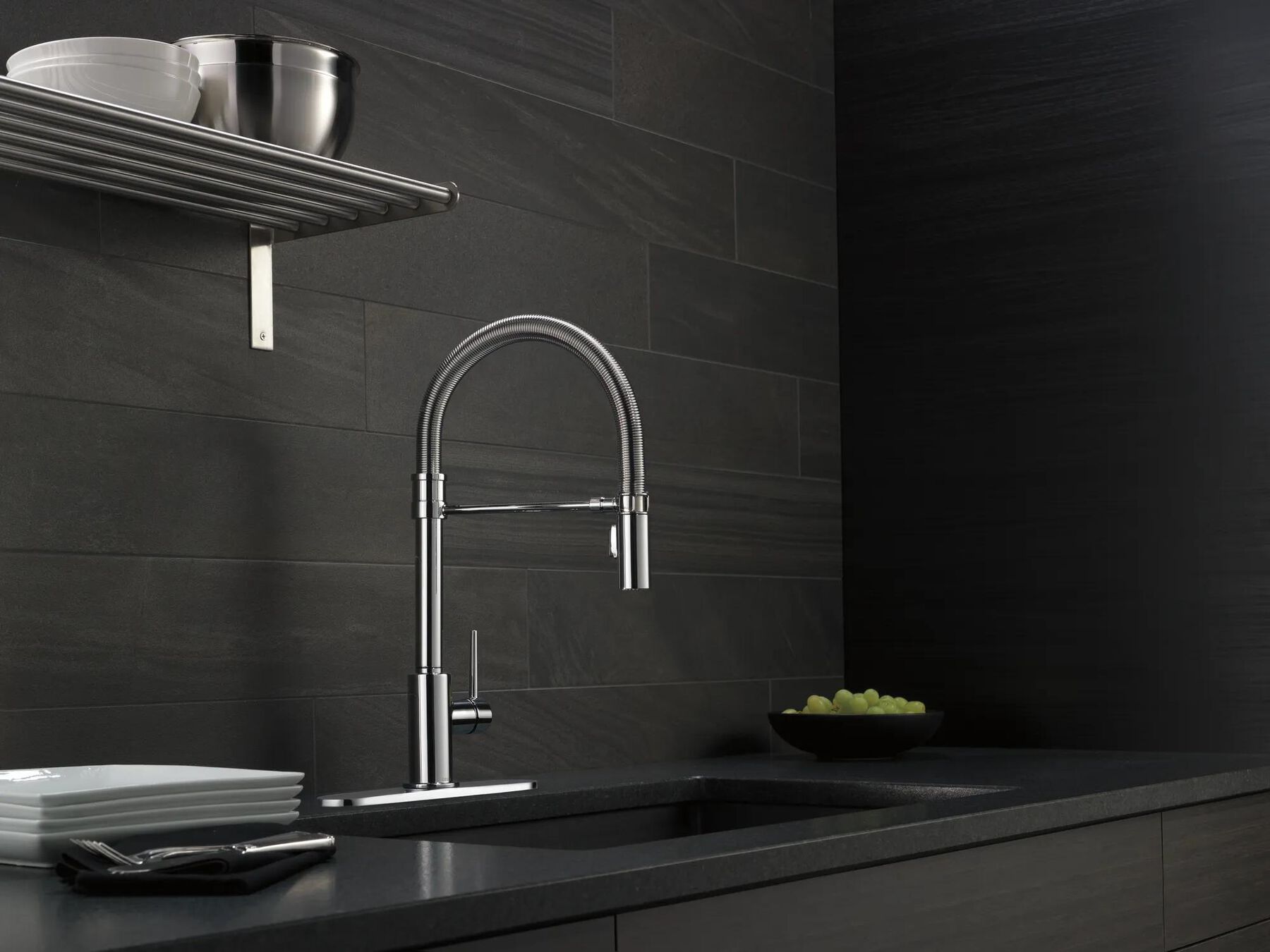 Single-Handle Pull-Down Spring Kitchen Faucet