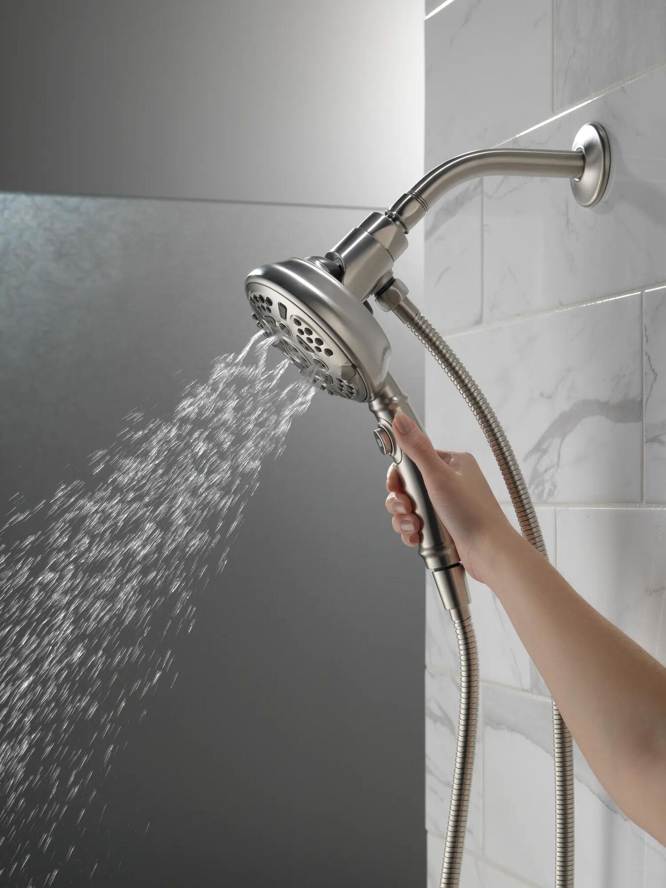 SureDock&trade; 7-Setting Hand Shower